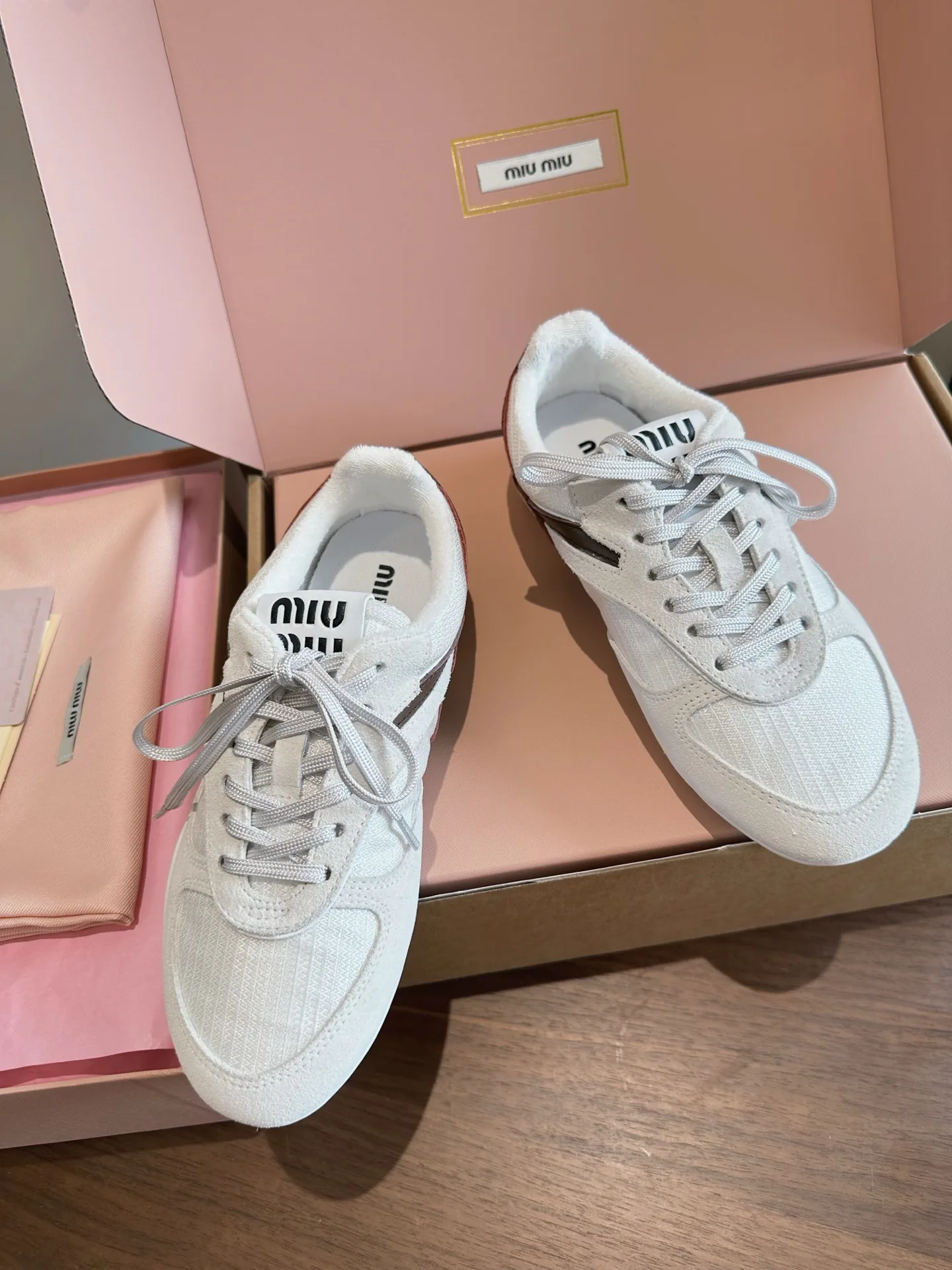 Кроссовки Женские Miu Miu 18444019