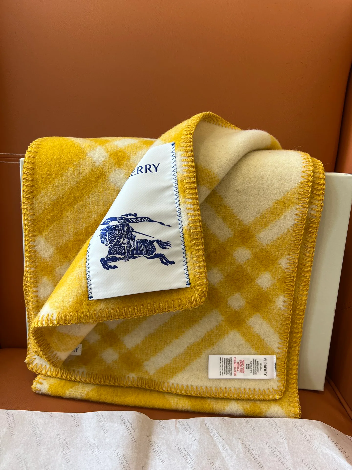 Шарфы Burberry 4518646