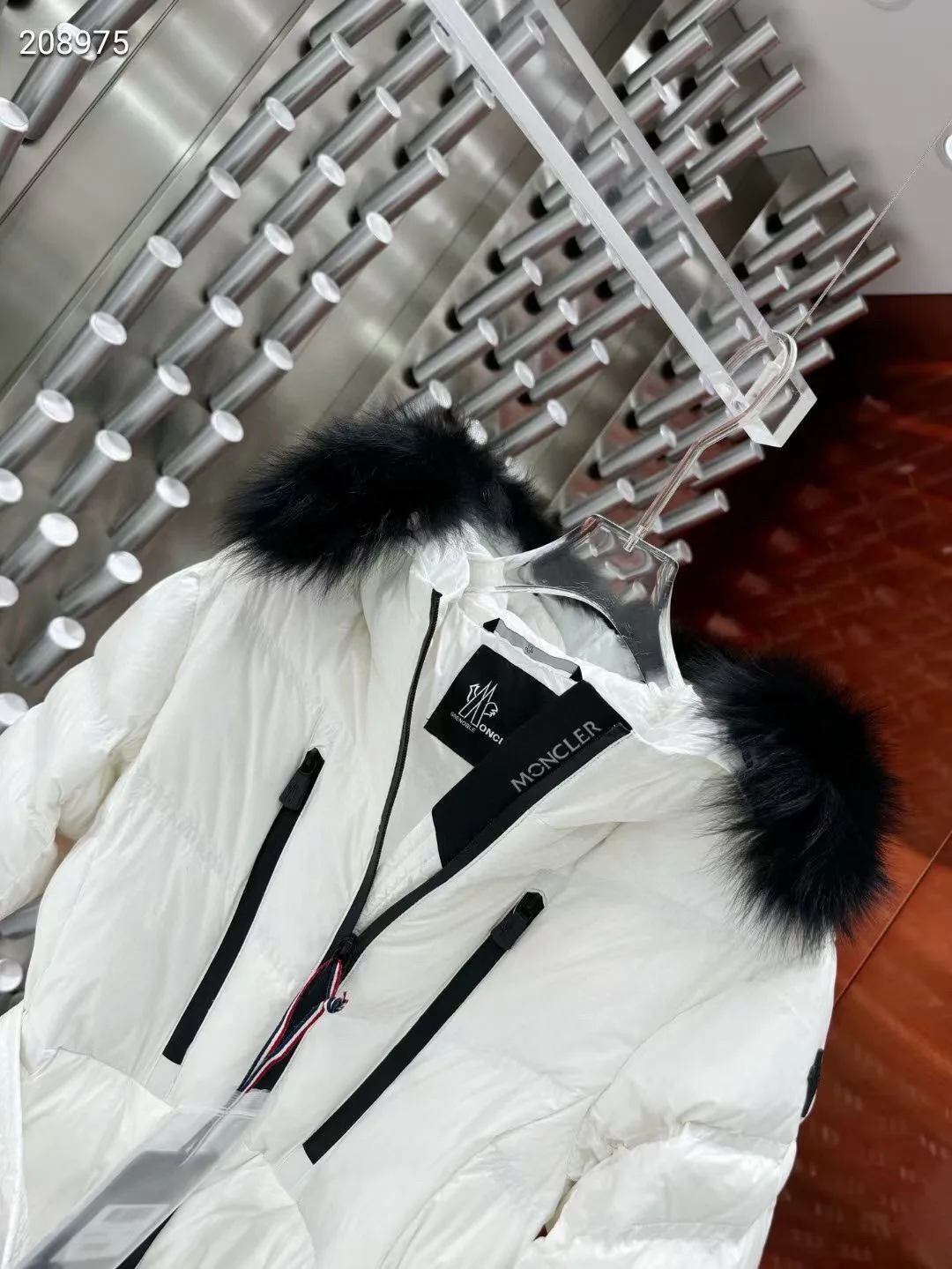 Куртки И Пуховики Женские Moncler 4764196
