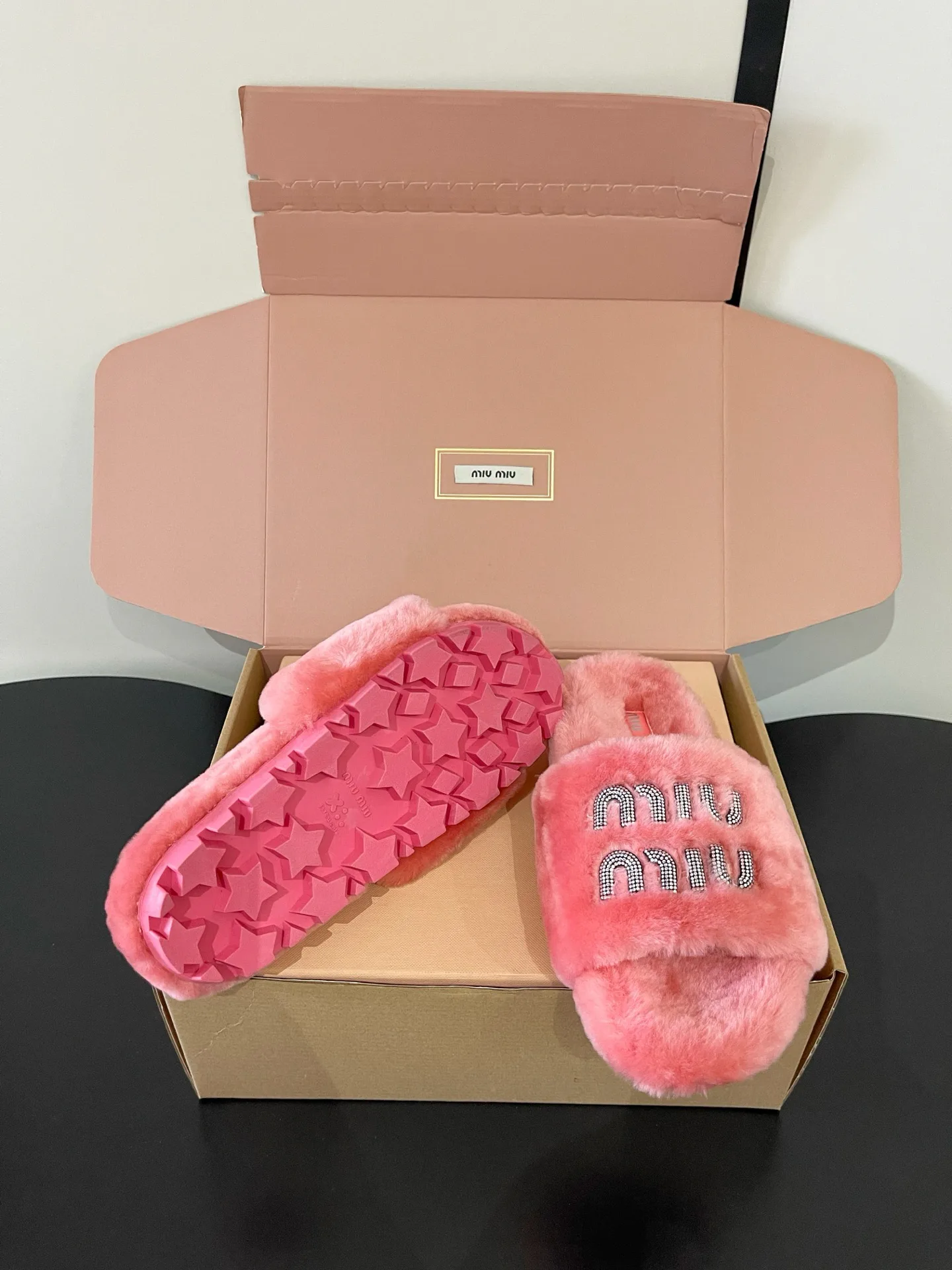 Тапочки Женские Miu Miu 18989488