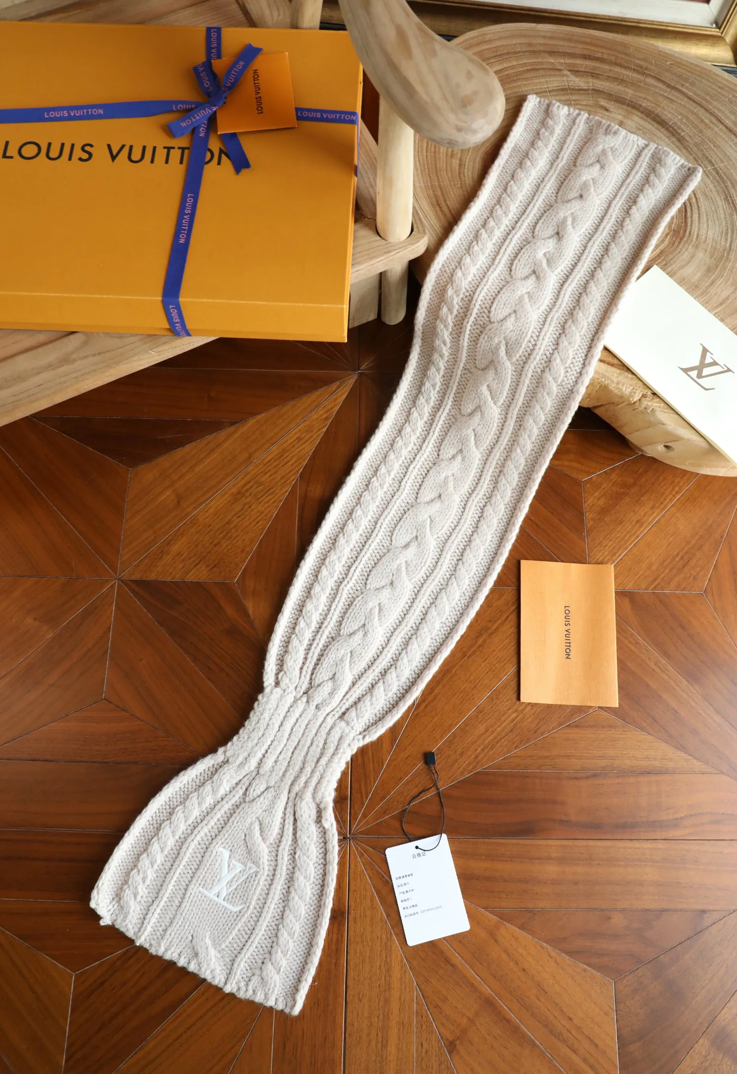 Шарфы Louis Vuitton 859979