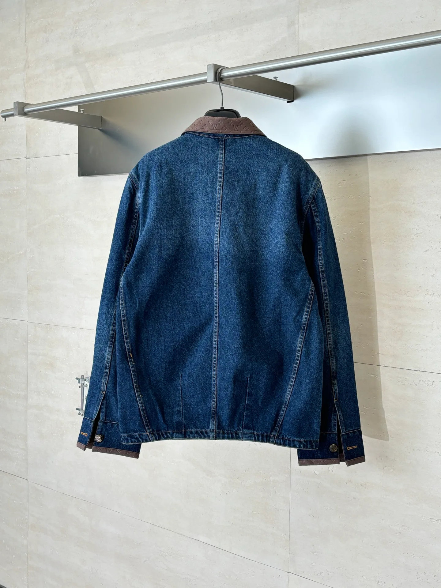 Куртки И Пуховики Мужские Louis Vuitton 12795128
