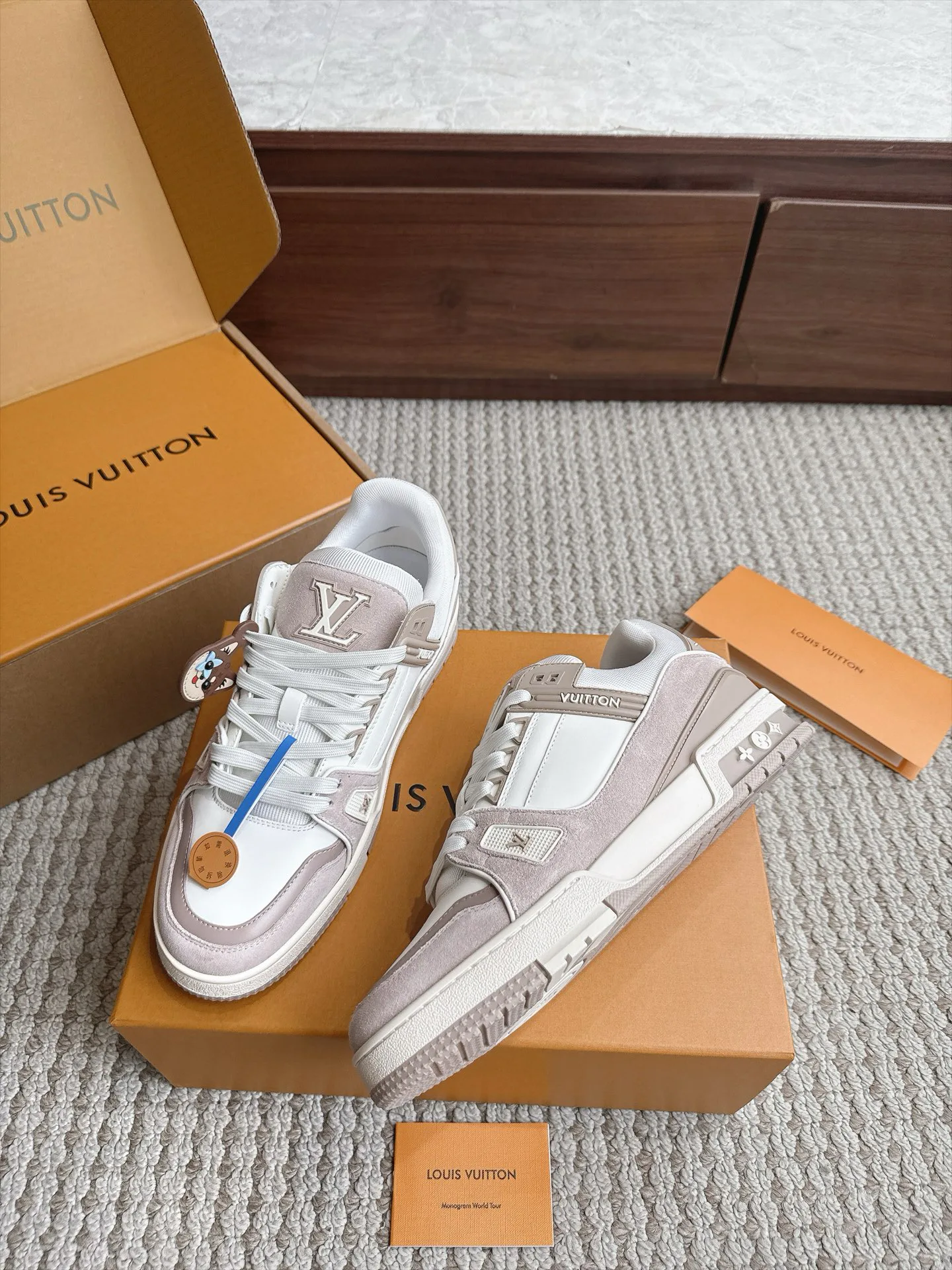 Кроссовки Мужские Louis Vuitton 18039312