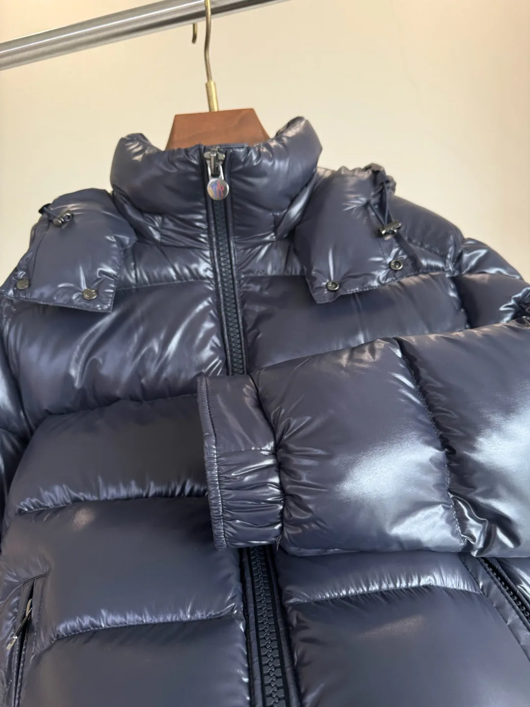 Куртки И Пуховики Мужские Moncler 1073509