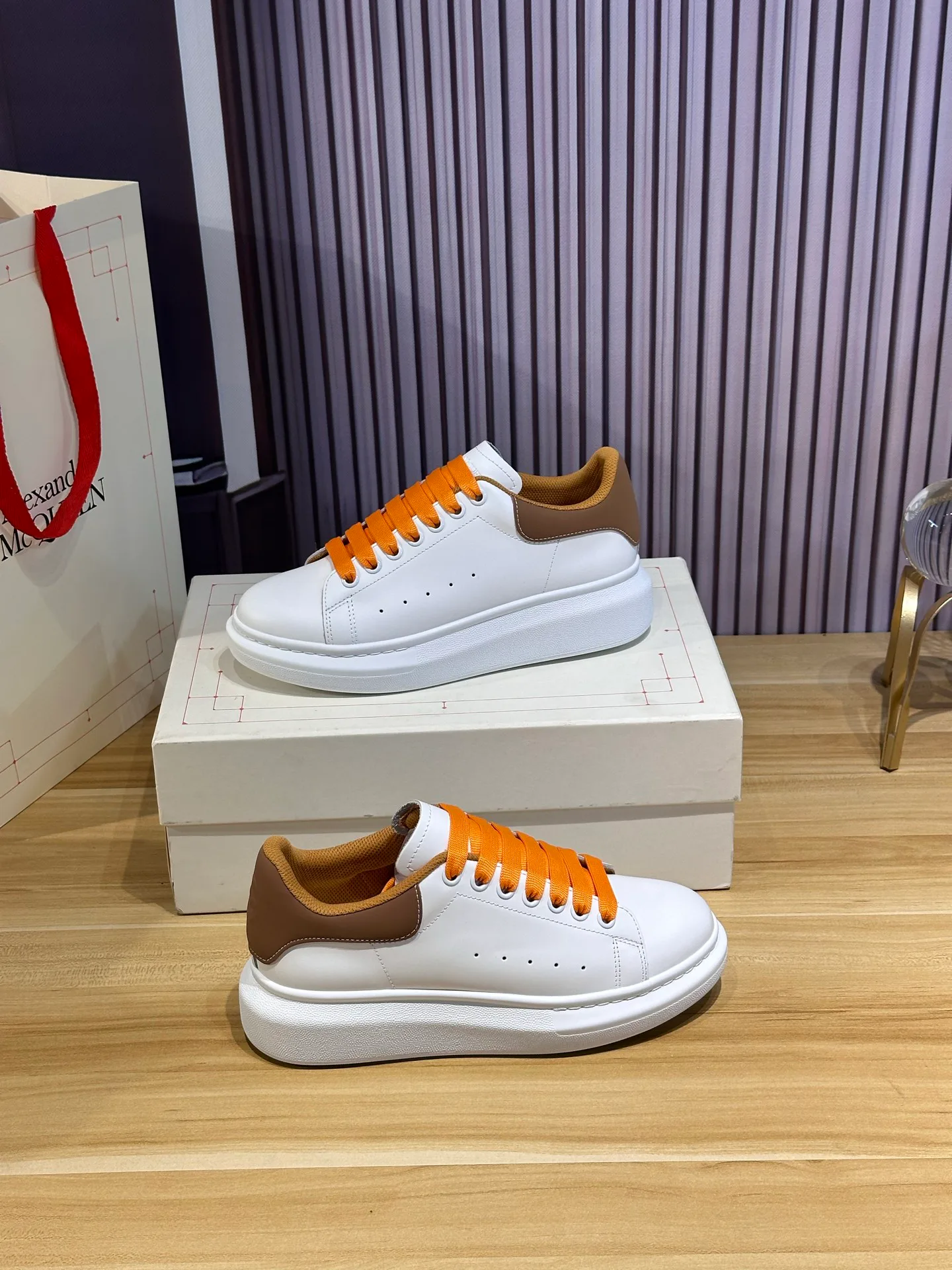 Кроссовки Женские Alexander Mcqueen 3470441