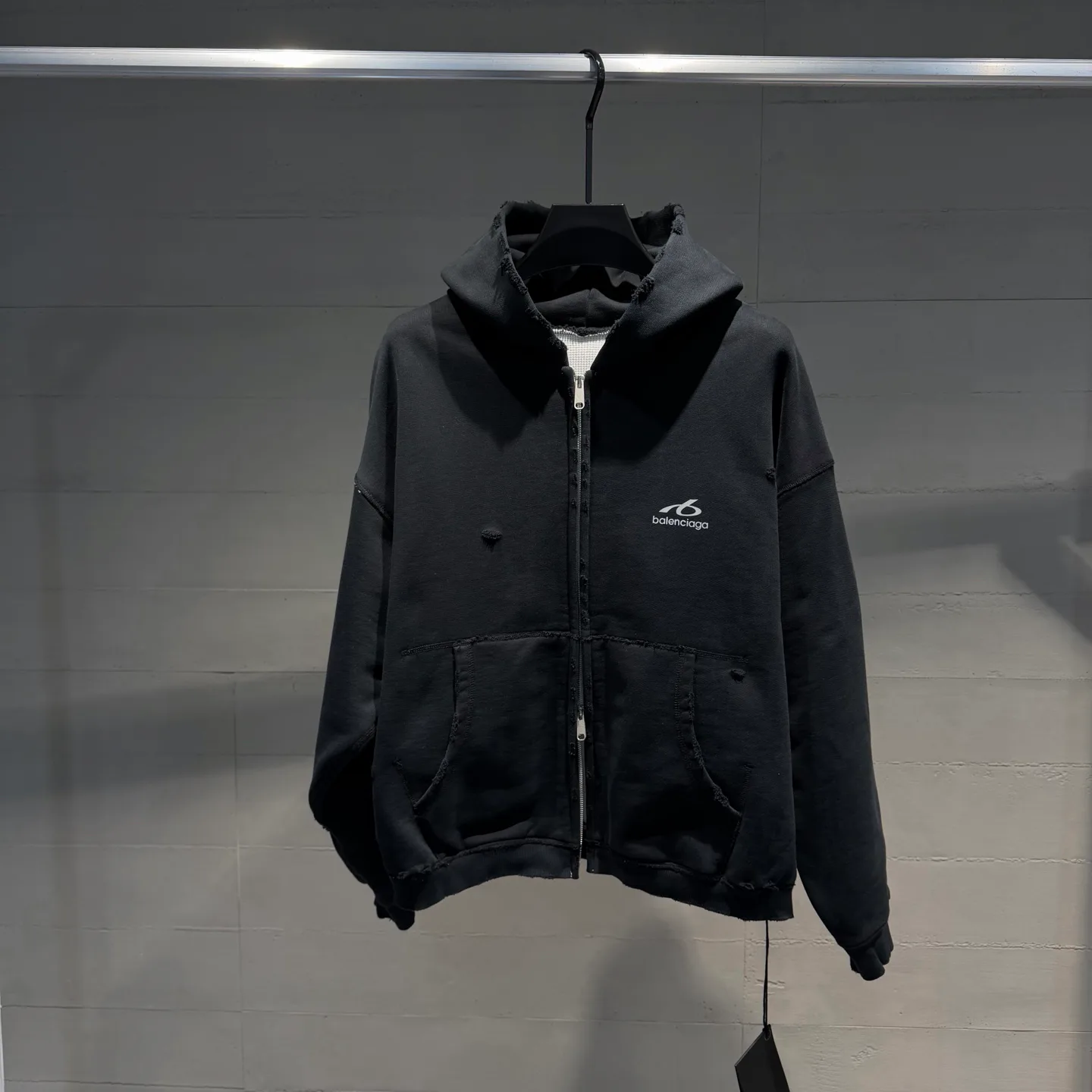 Свитшоты И Худи Мужские Balenciaga 17932642