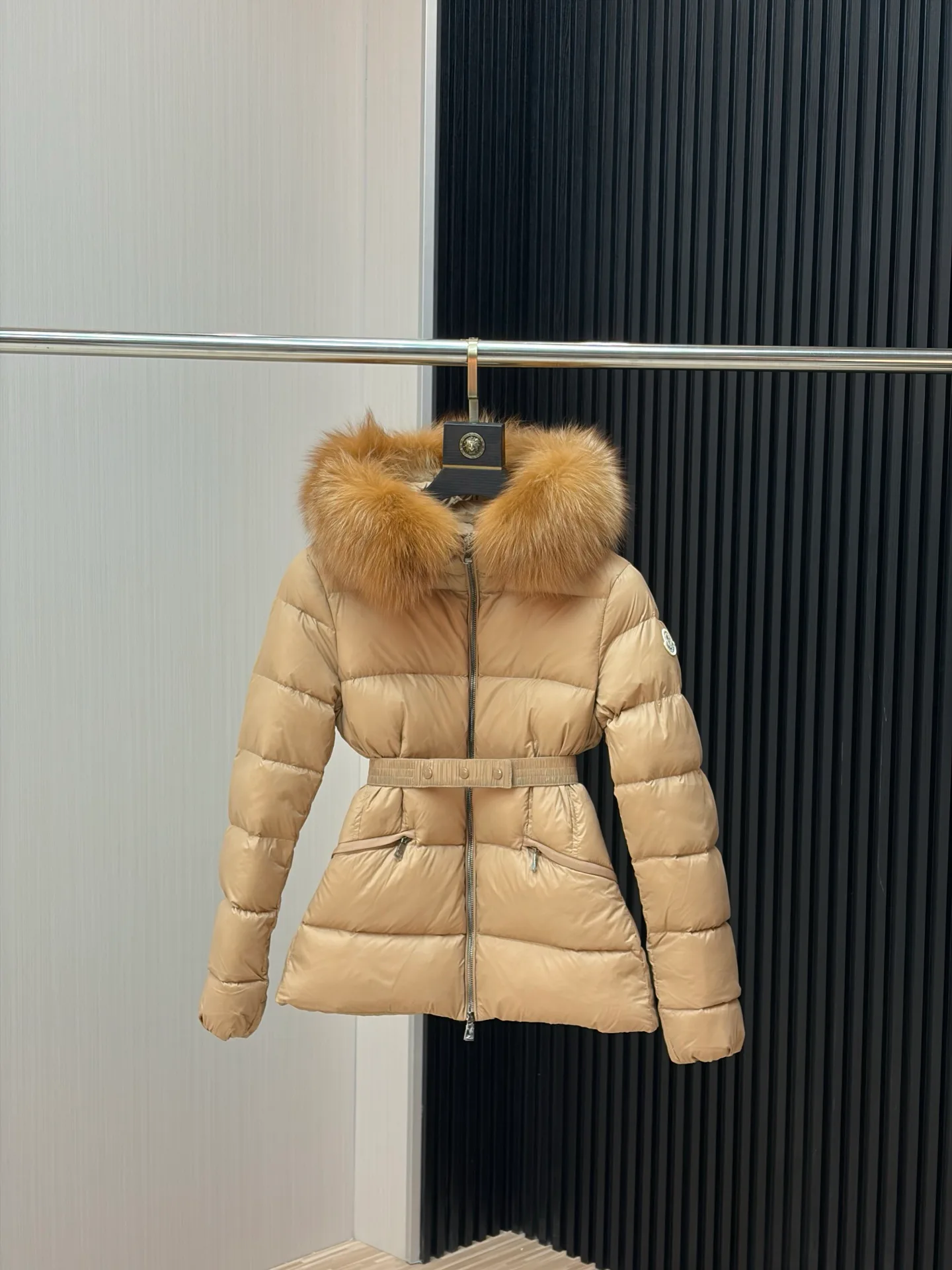 Куртки И Пуховики Женские Moncler 17926556