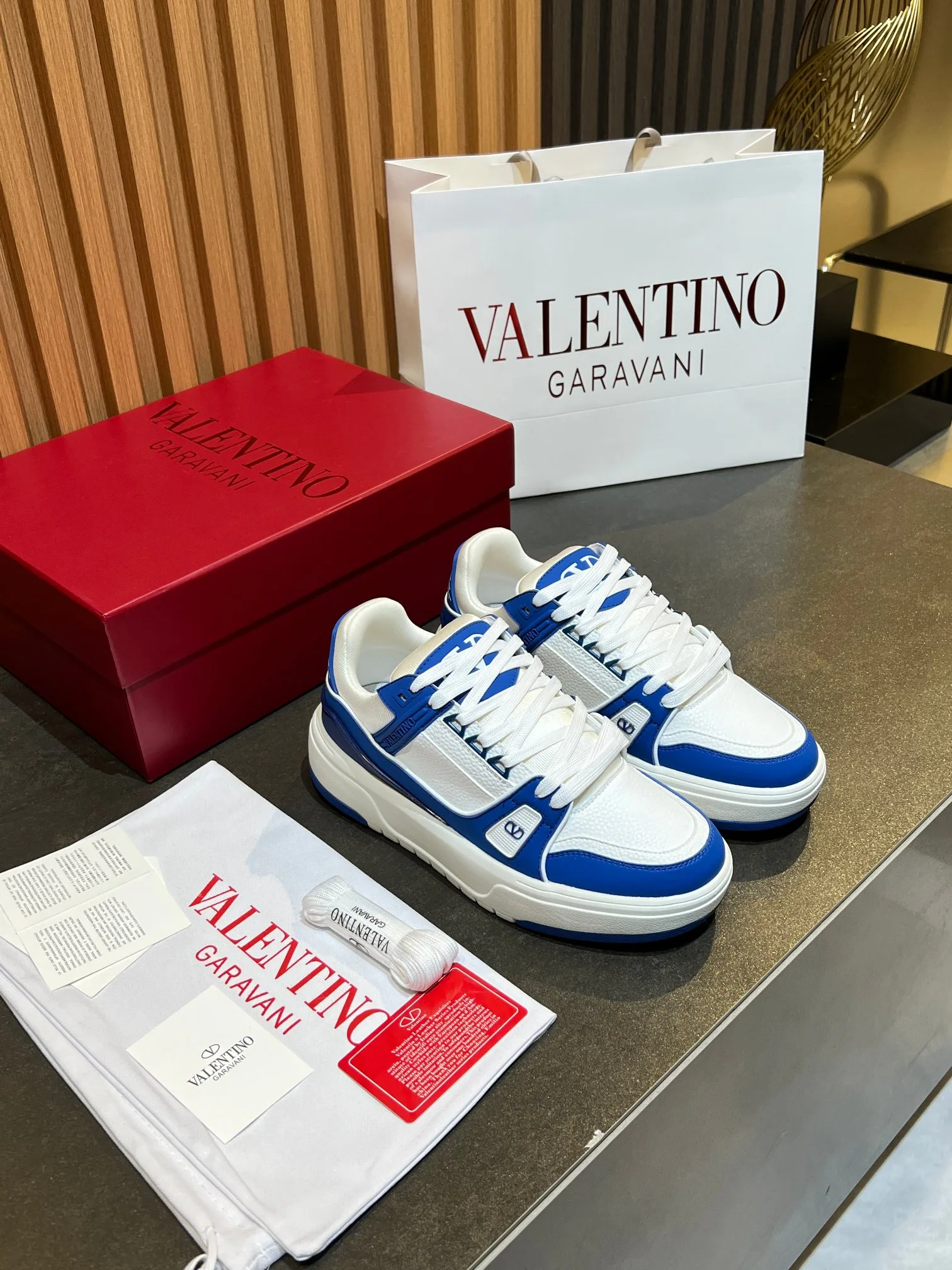 Кроссовки Женские Valentino 11575965