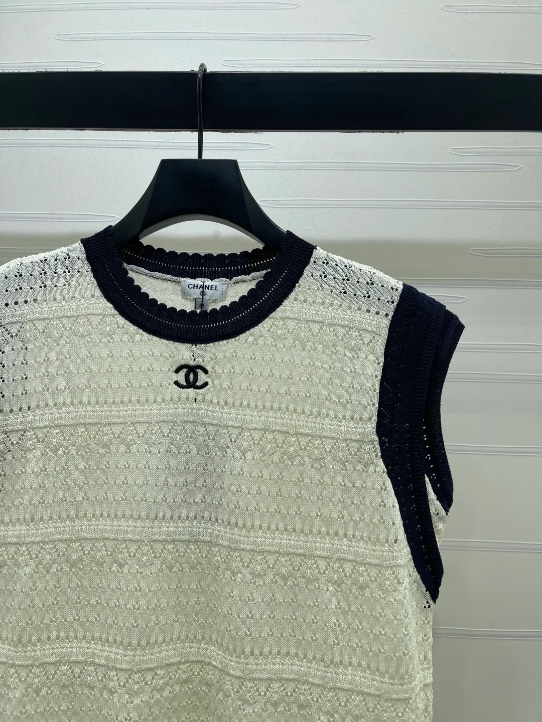 Жилеты Женские Chanel 16903641
