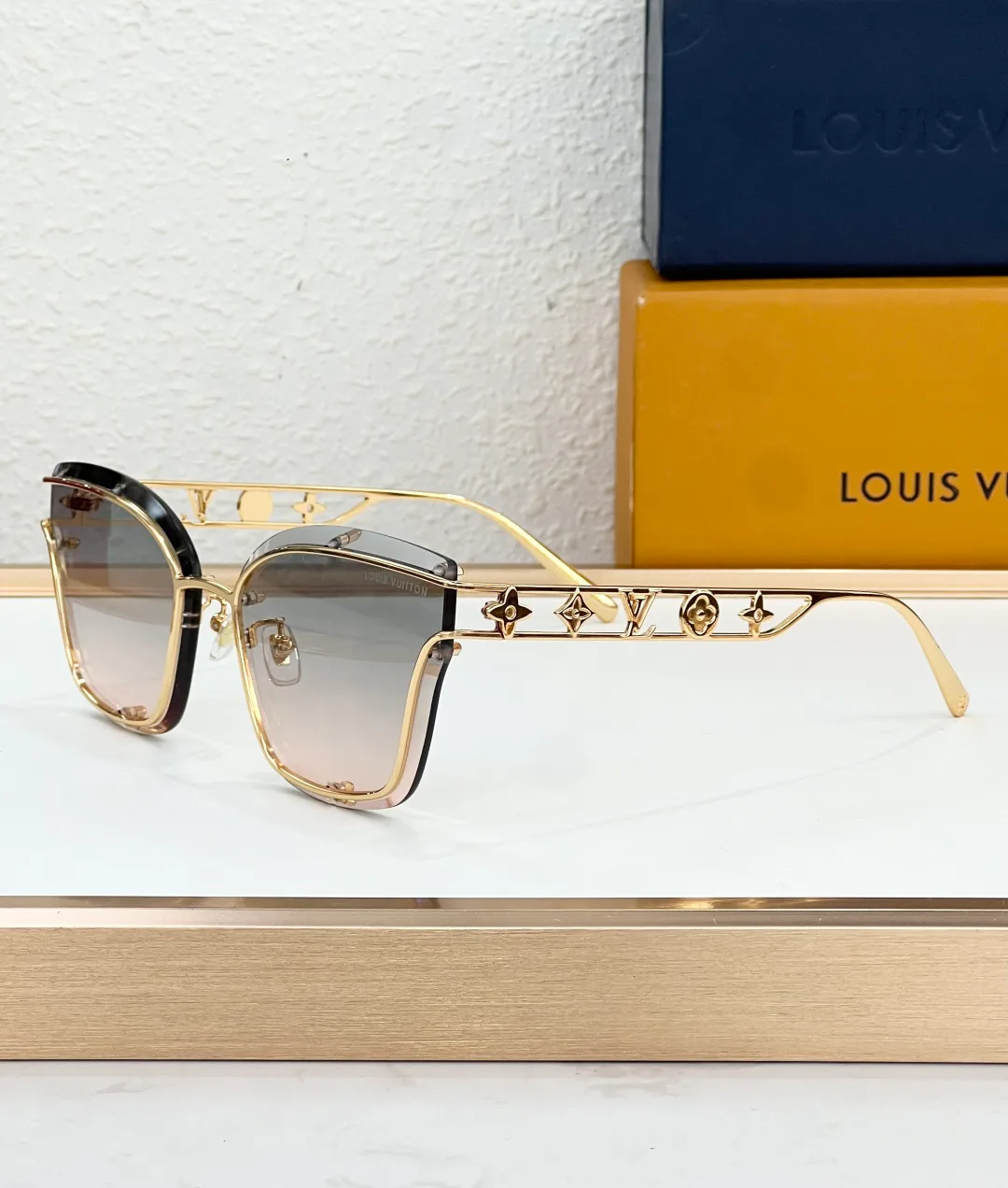 Очки Louis Vuitton 13434183