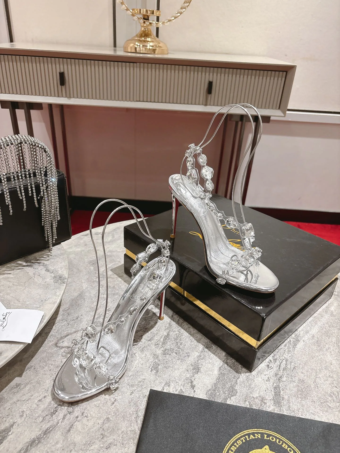 Босоножки Женские Christian Louboutin 29936