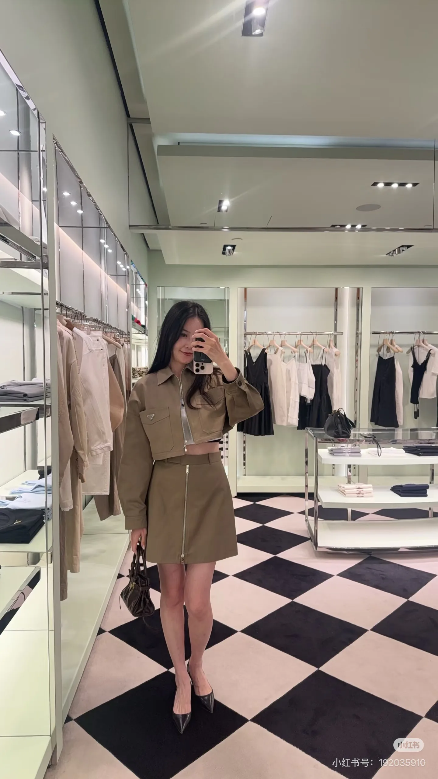 Куртки И Пуховики Женские Prada 18934215