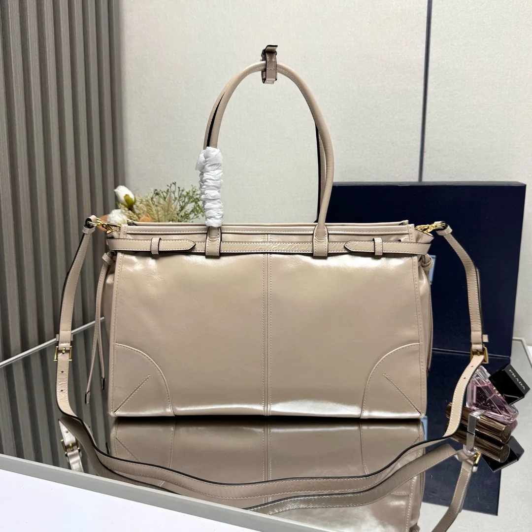 Классические Сумки Женские Prada 10446816