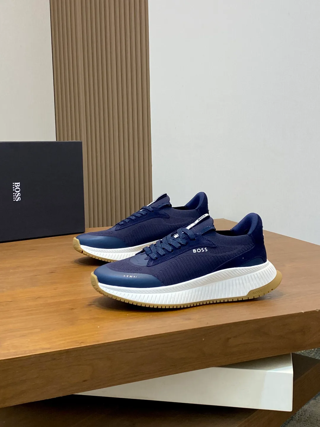 Кроссовки Мужские Hugo Boss 105551