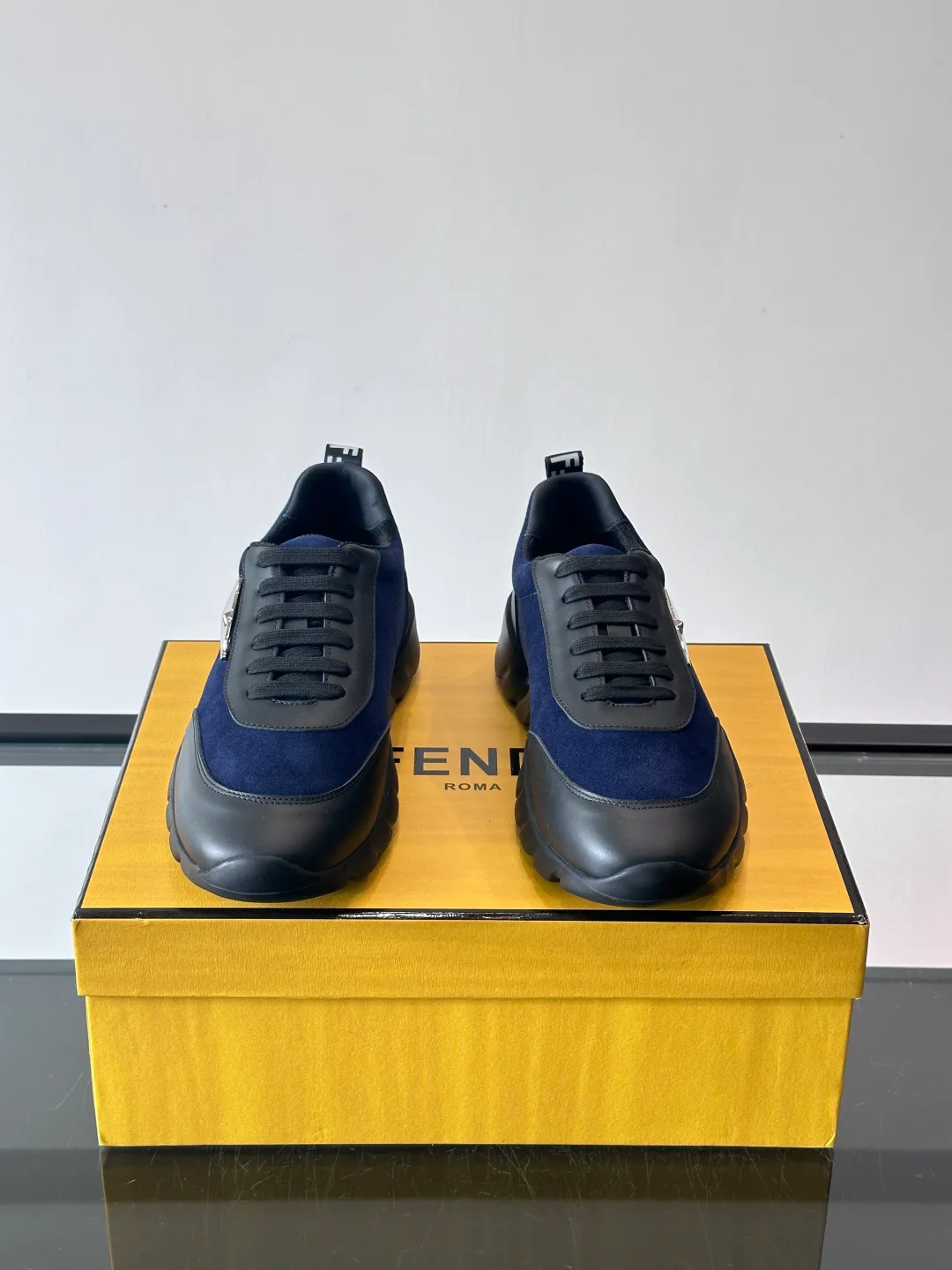 Кроссовки Мужские Fendi 5267119