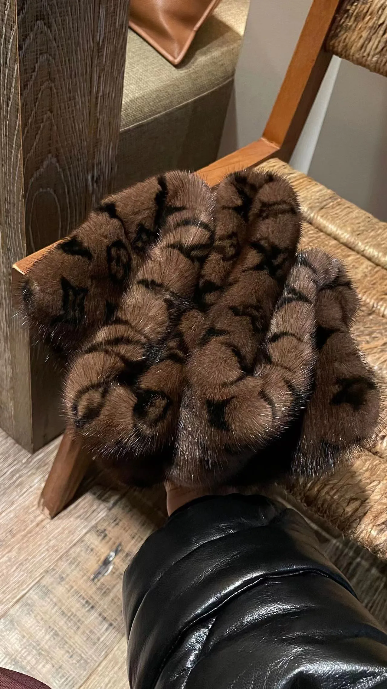 Шарфы Louis Vuitton 234411