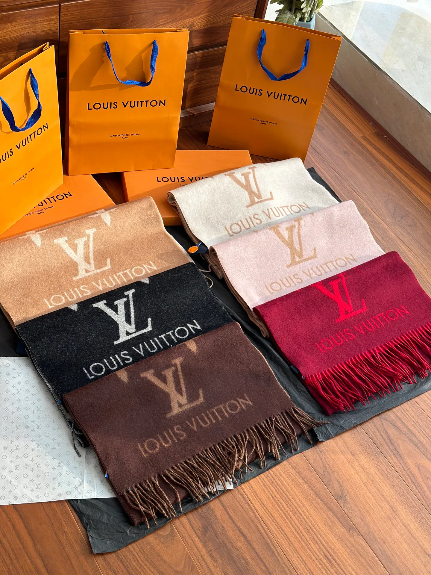 Шарфы Louis Vuitton 1855701