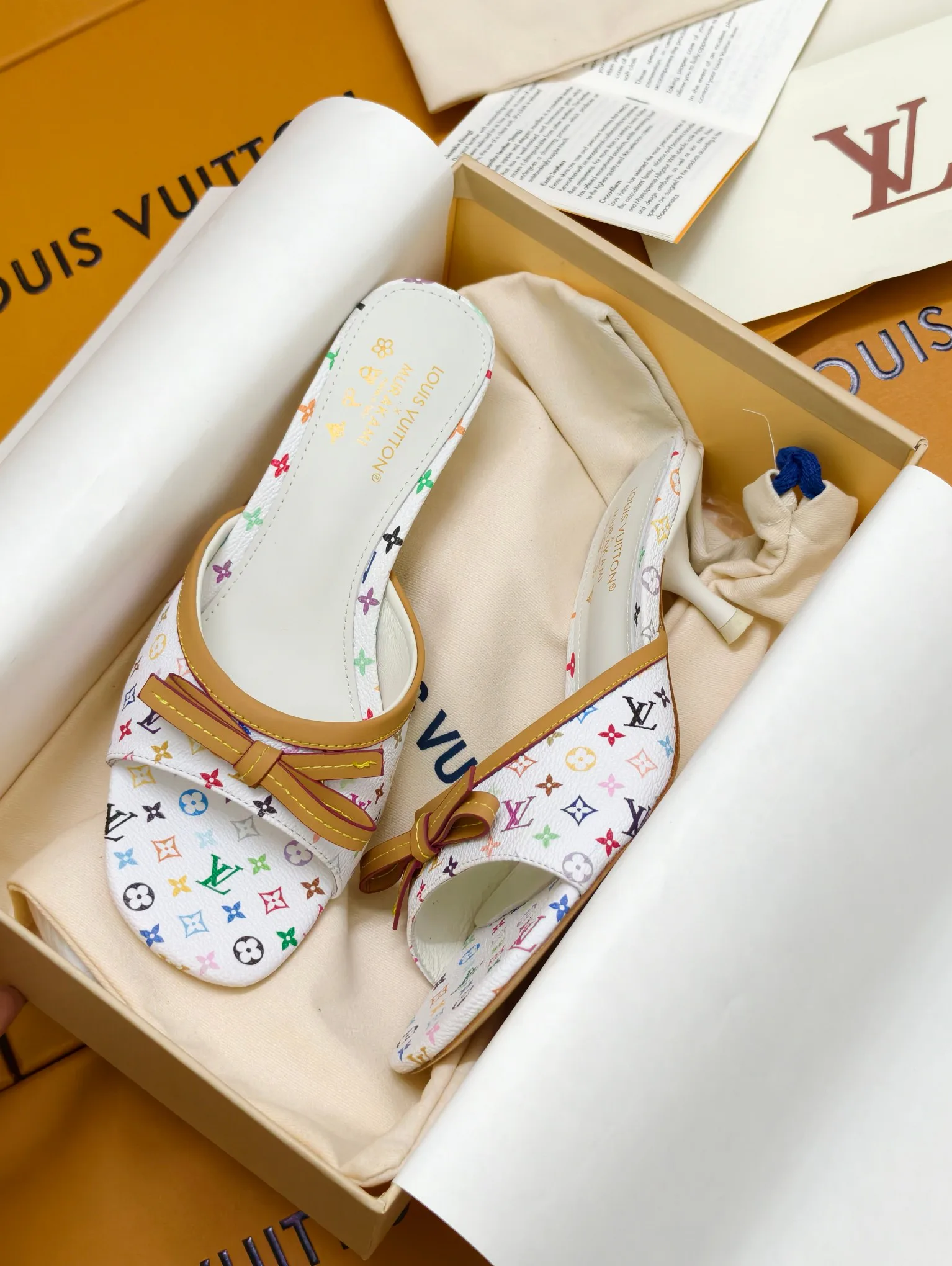 Сандалии Женские Louis Vuitton 10236806