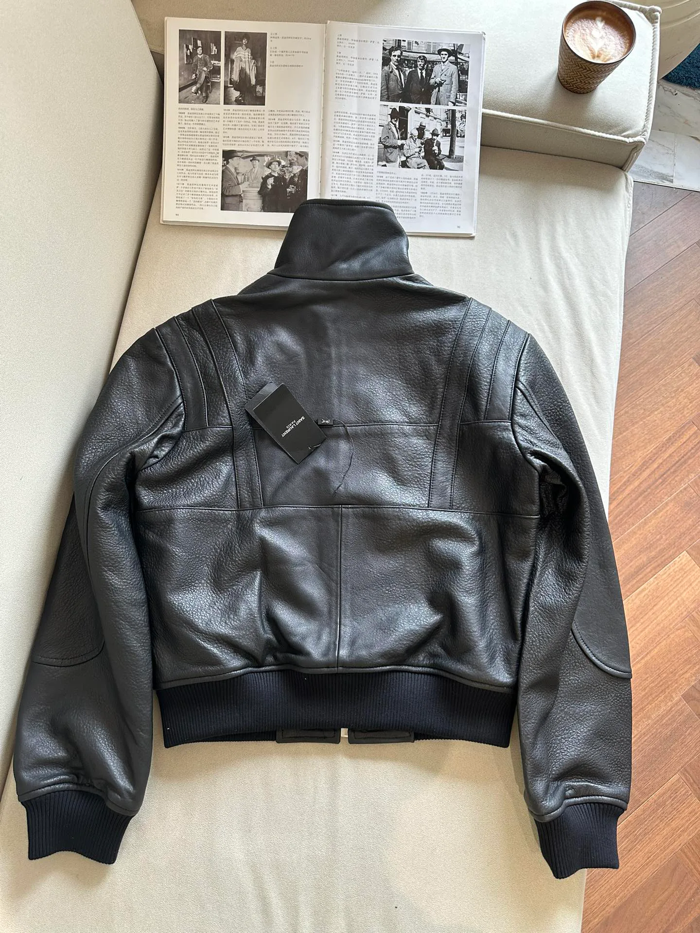 Кожаные Куртки И Дублёнки Женские Saint Laurent 11518167