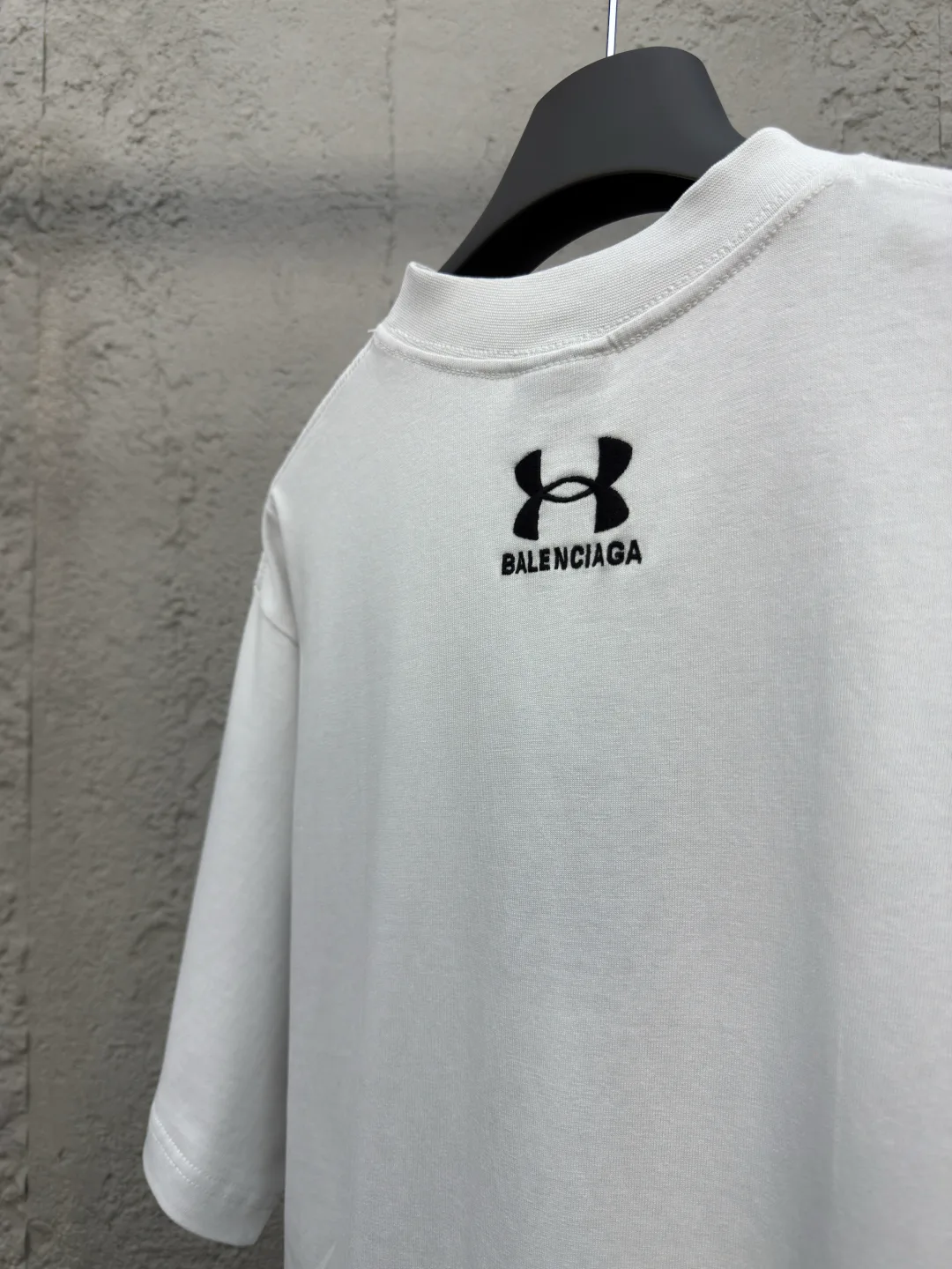 Футболки Женские Balenciaga 32497