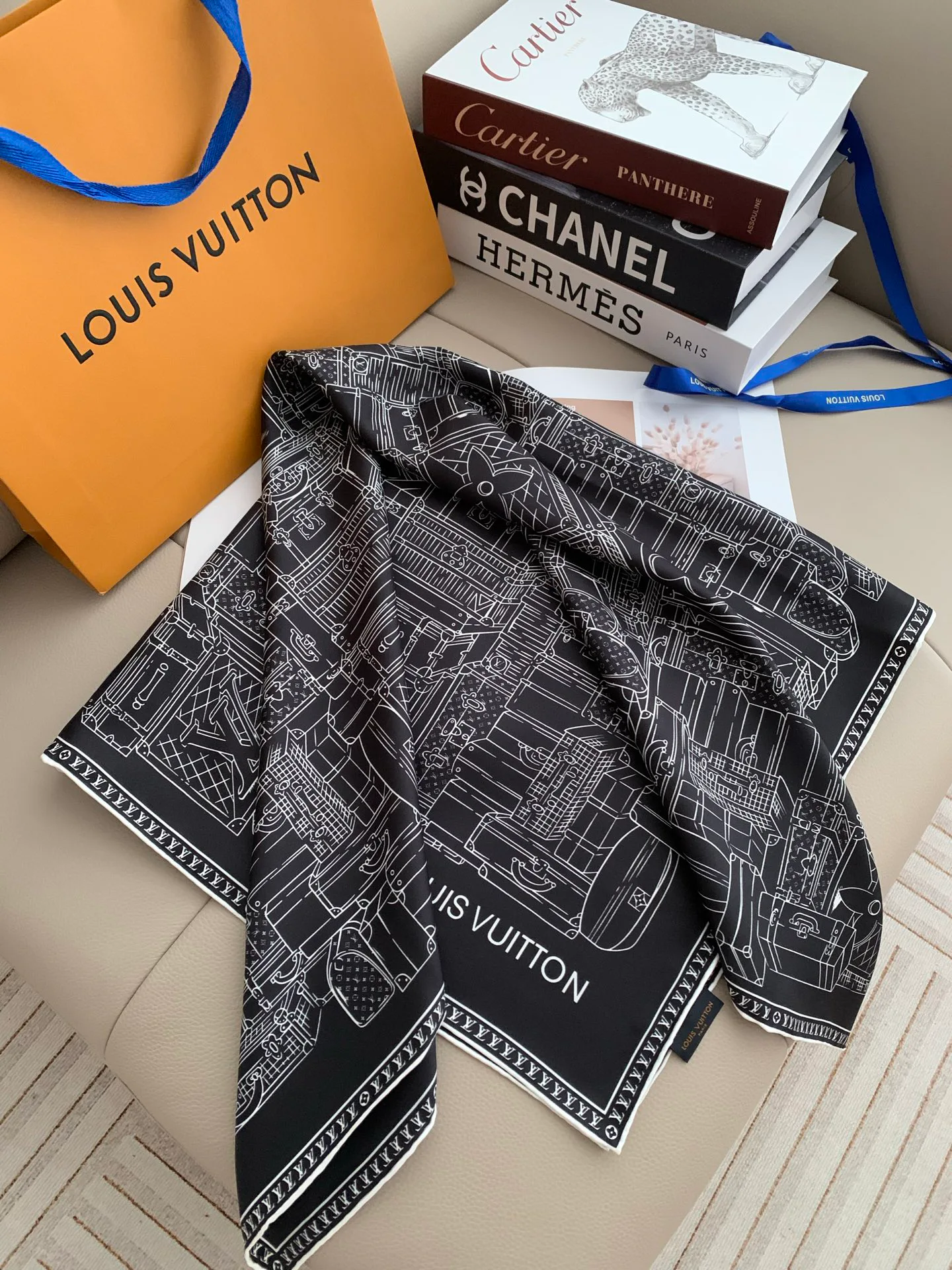 Платки Louis Vuitton 18675526