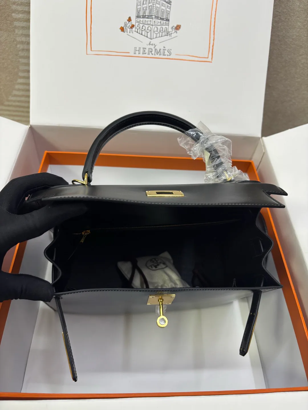 Классические Сумки Женские Hermes 18203114