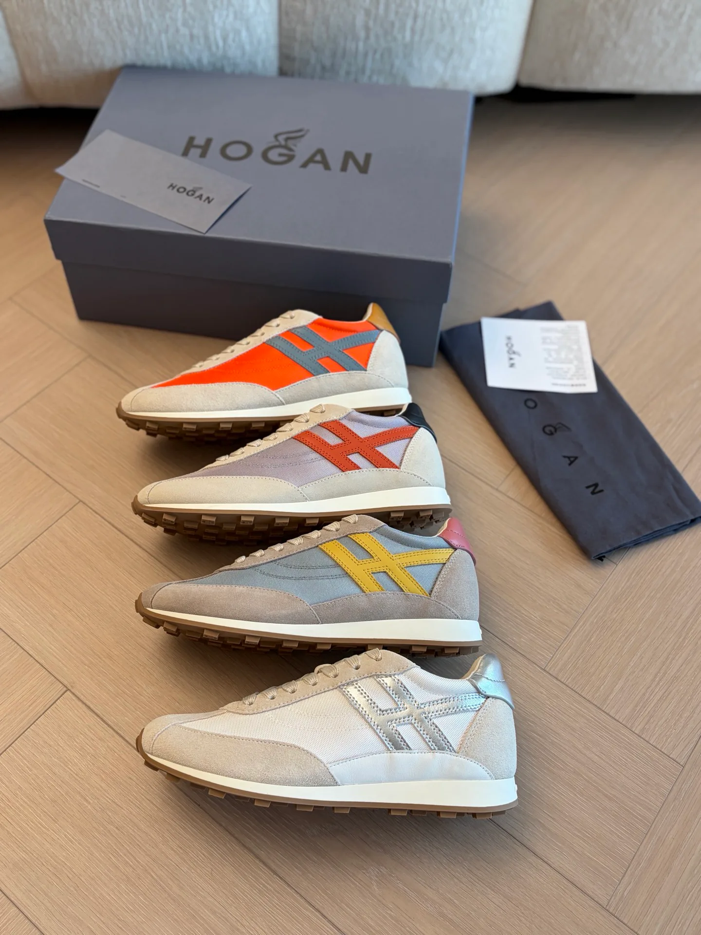 Кроссовки Женские Hogan 18063998