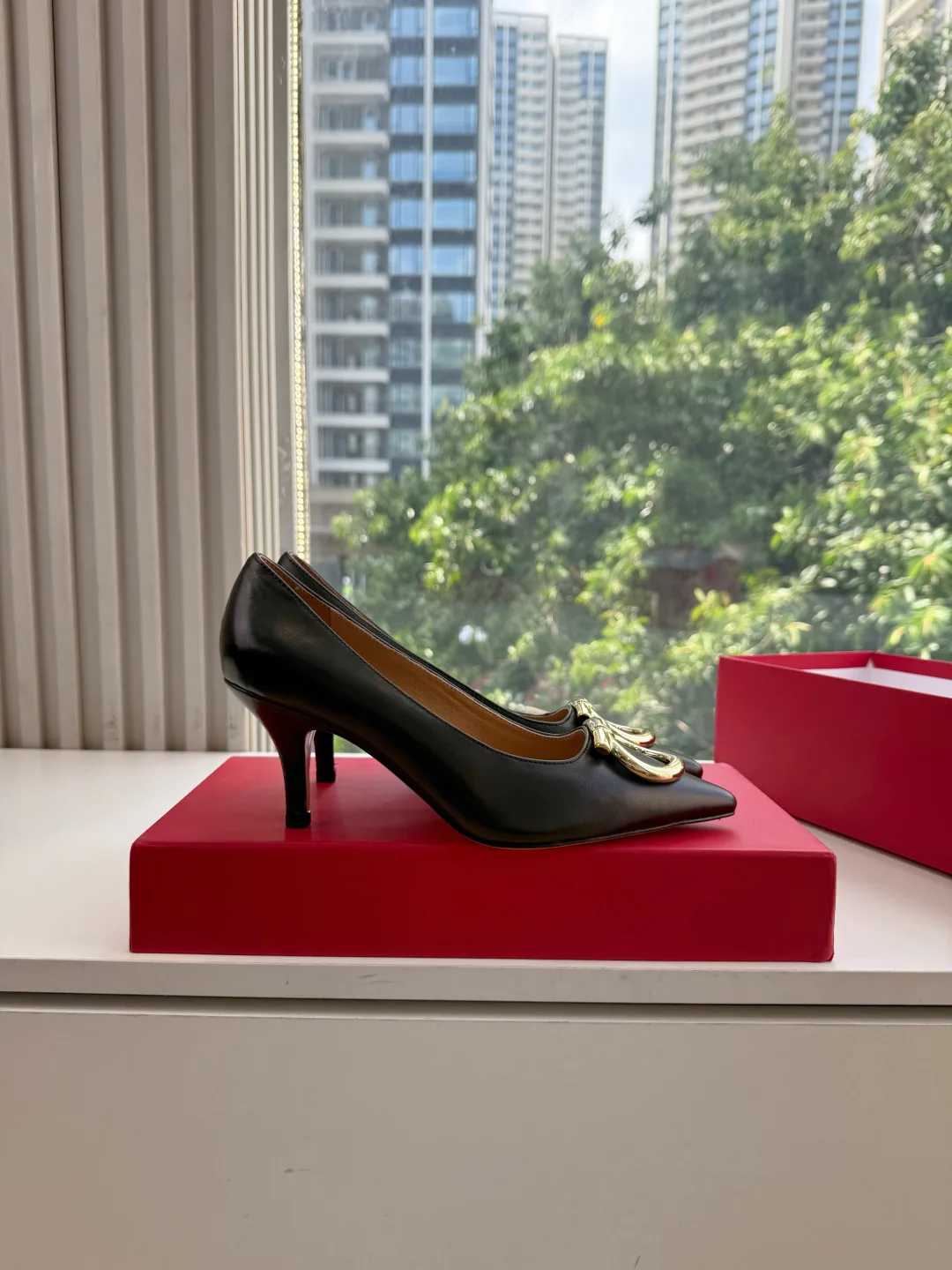 Туфли Женские Salvatore Ferragamo 18154498