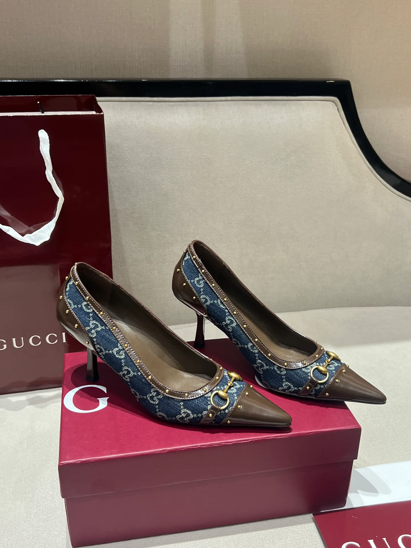 Туфли Женские Gucci 18020261