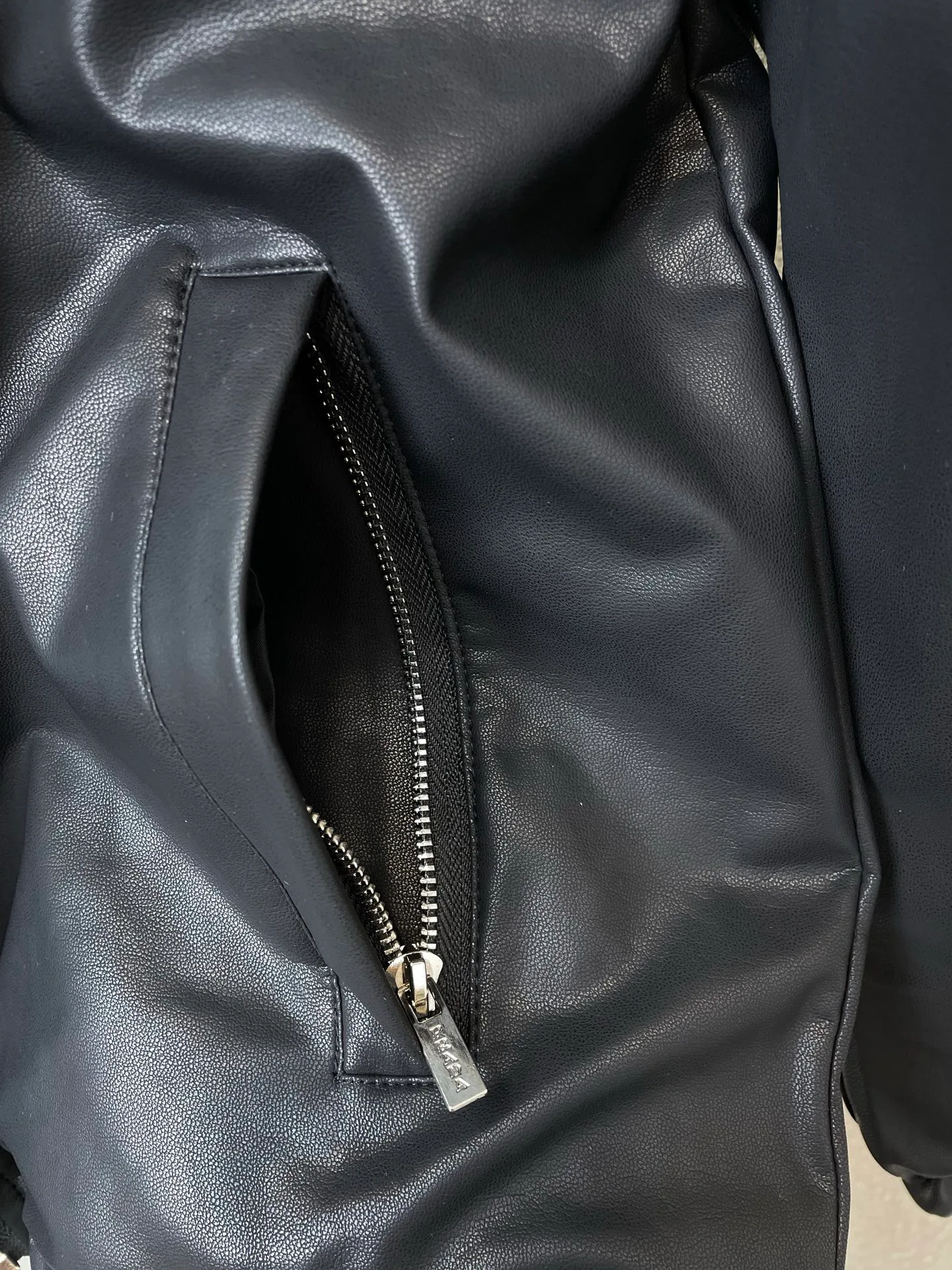 Кожаные Куртки И Дублёнки Мужские Prada 11523356
