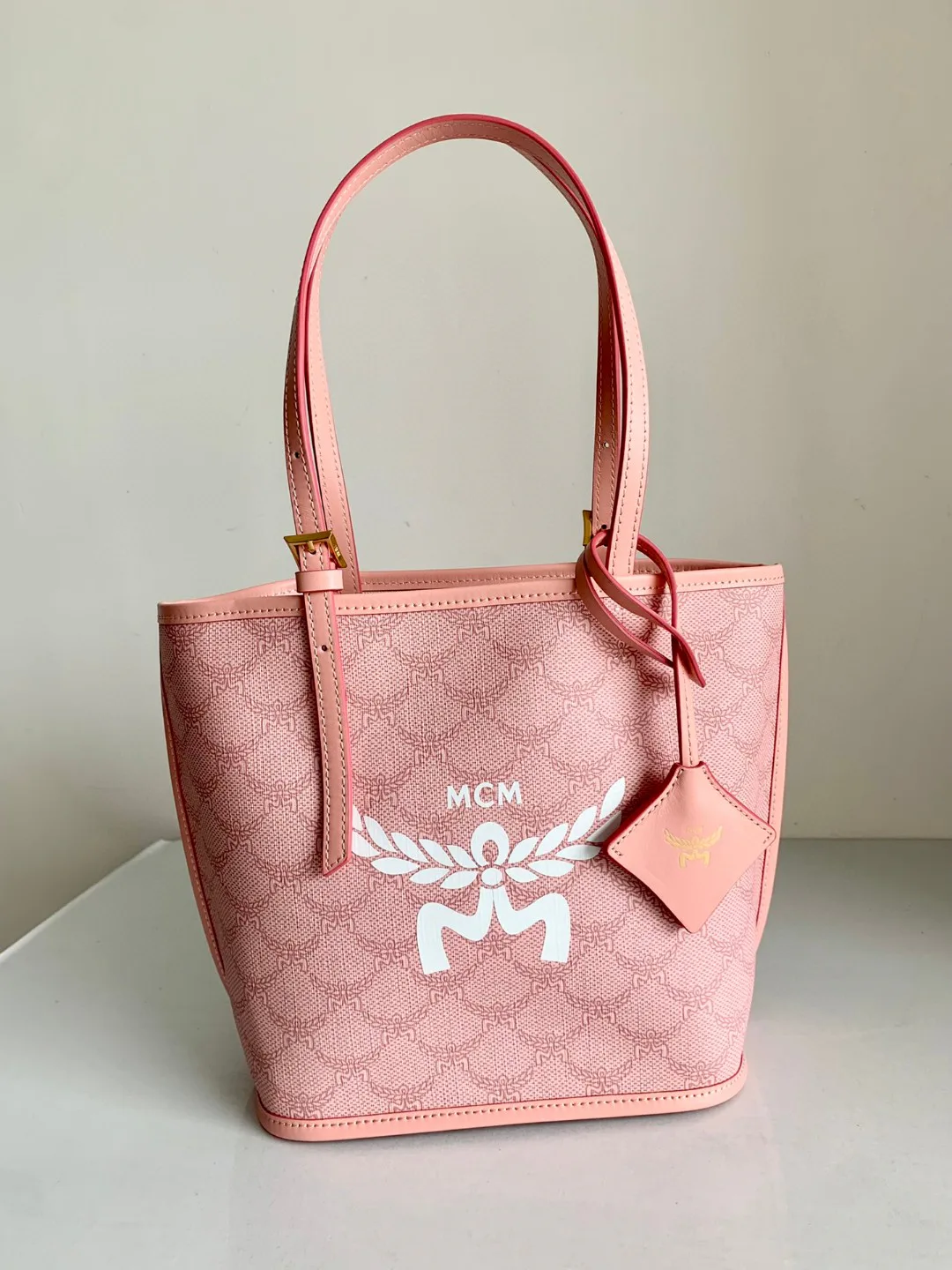 Классические Сумки Женские Mcm 9836282