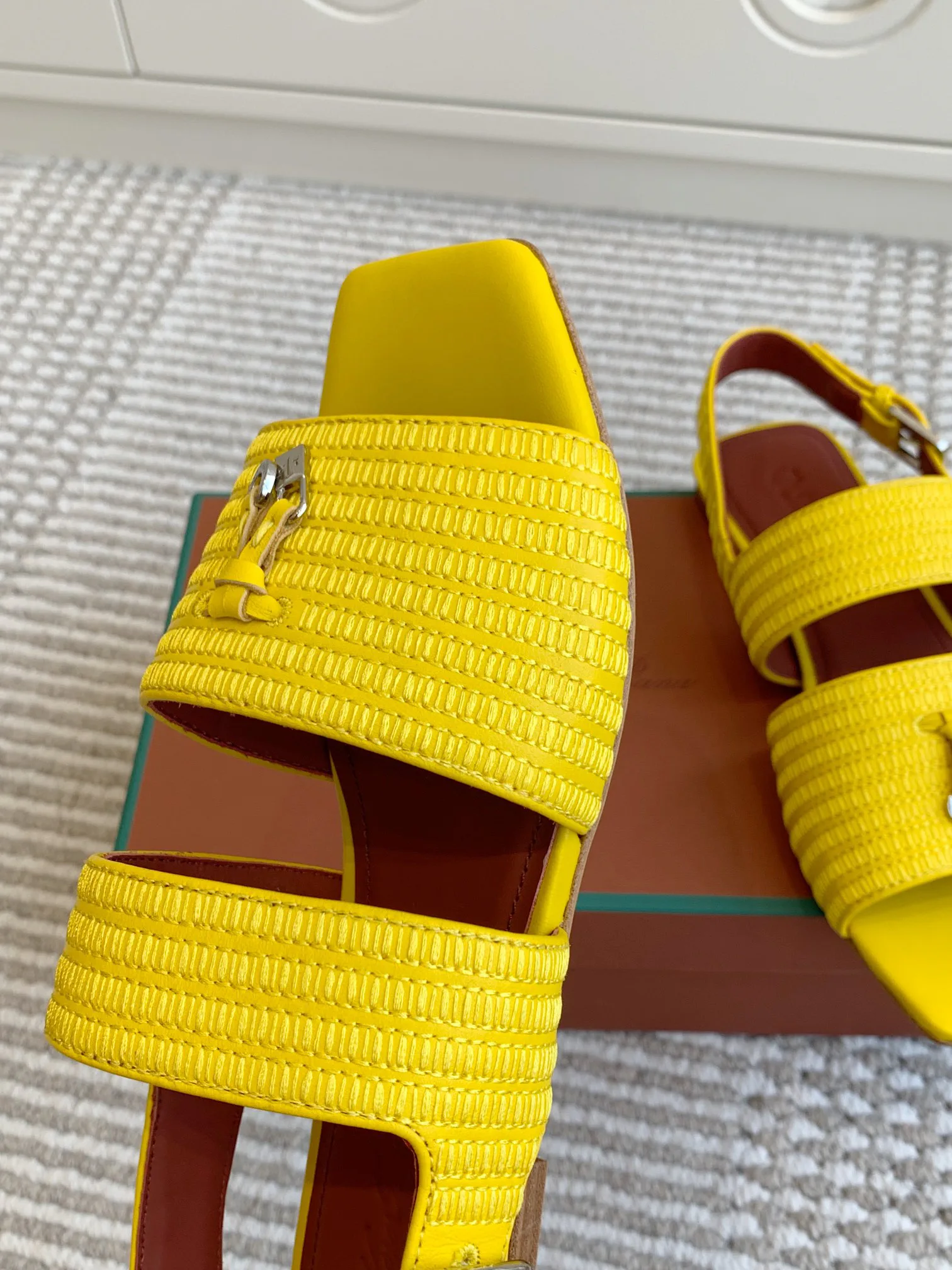 Сандалии Женские Loro Piana 9237