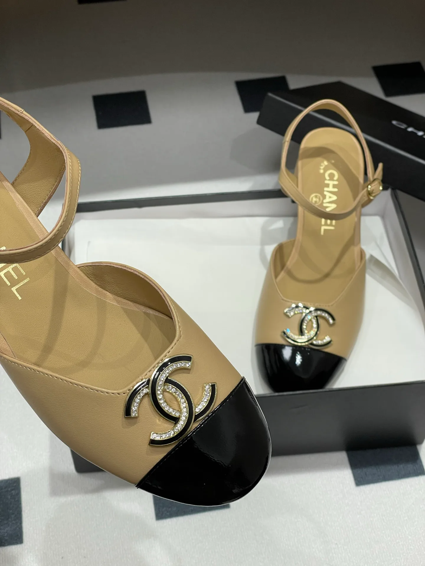 Туфли Женские Chanel 579387