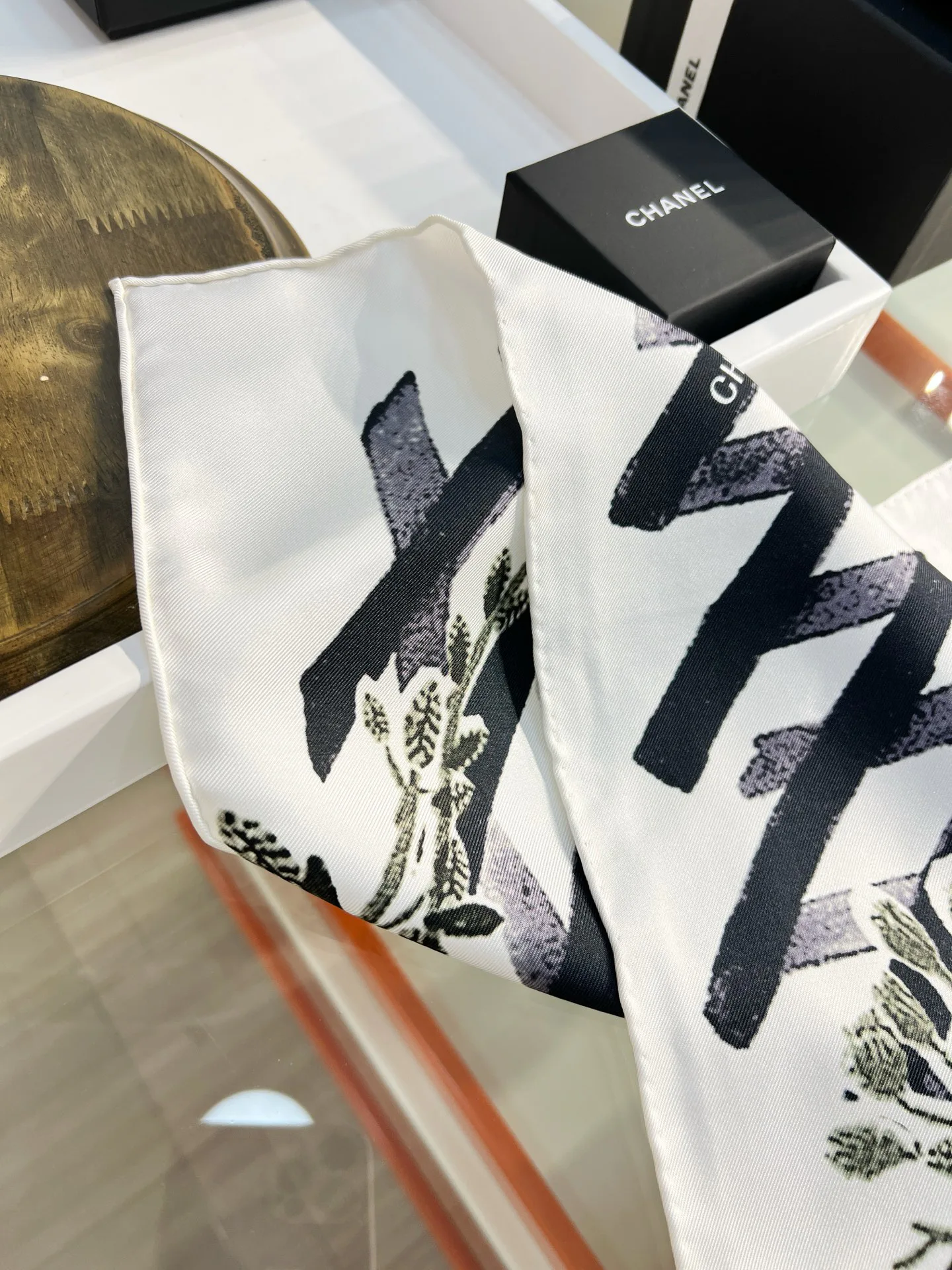 Платки Chanel 11445228