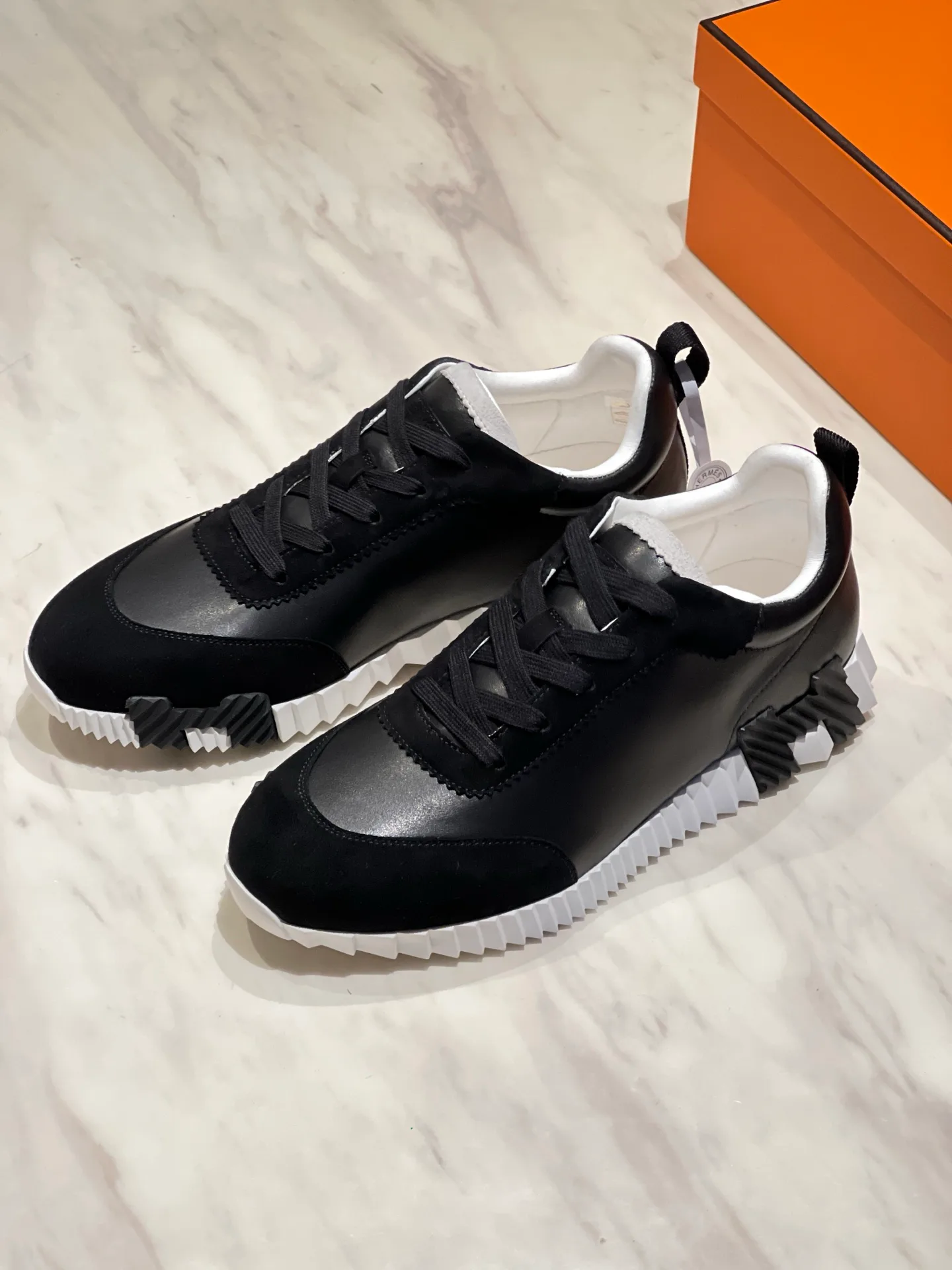 Кроссовки Женские Hermes 18080320