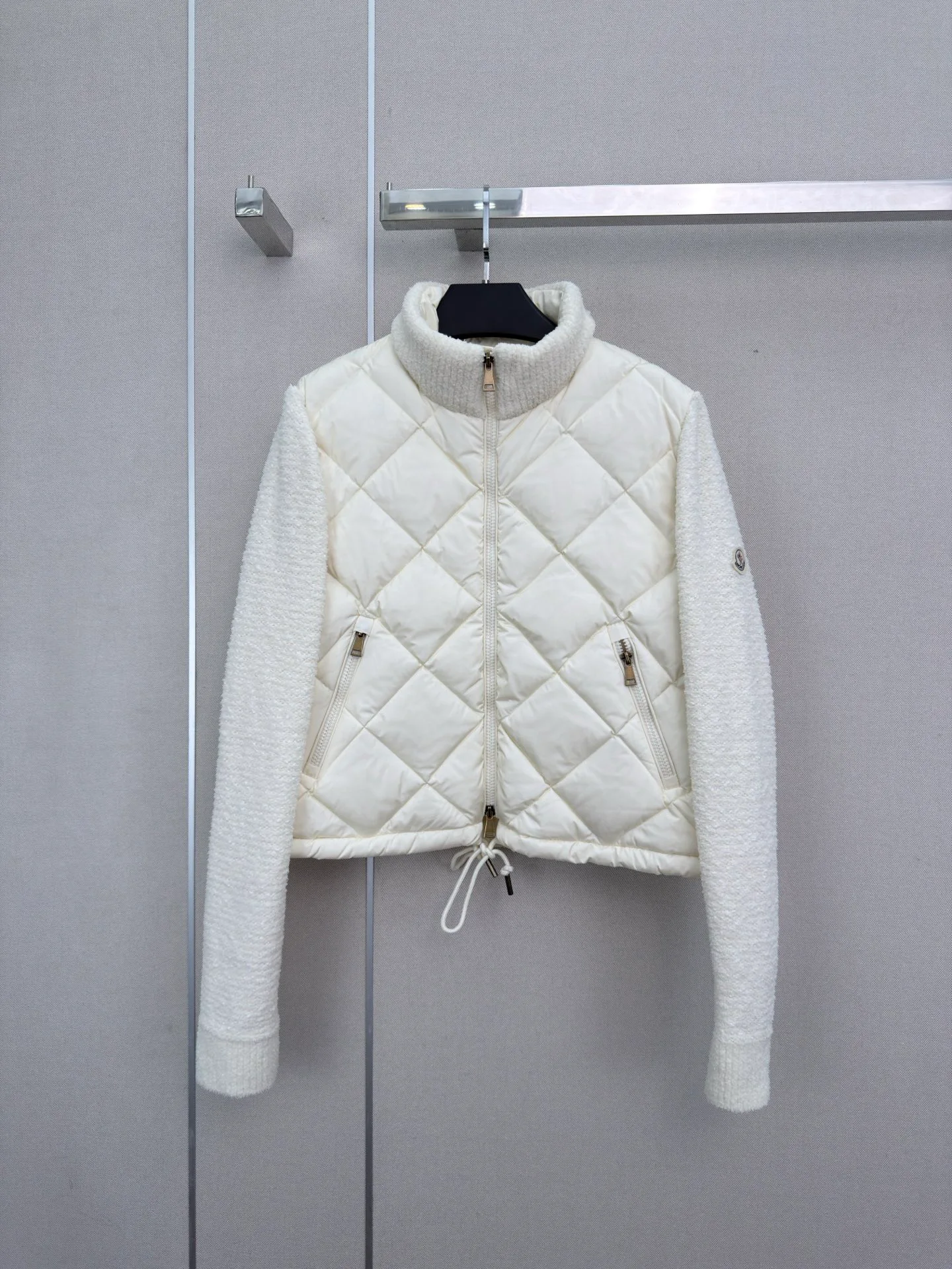 Куртки И Пуховики Женские Moncler 18023496