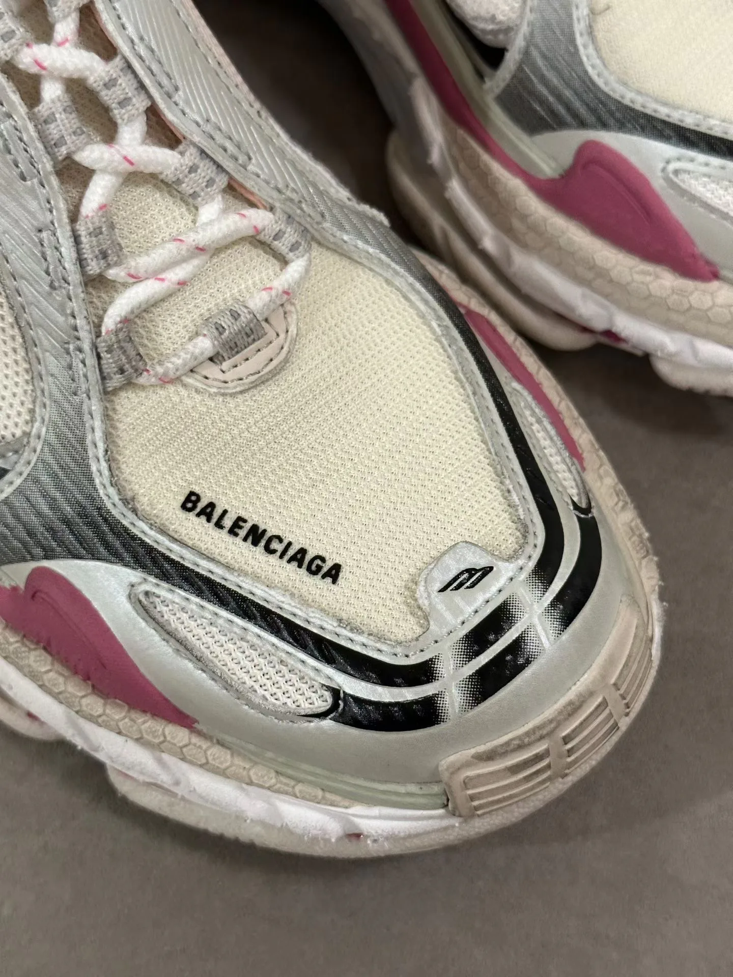 Кроссовки Женские Balenciaga 18744010
