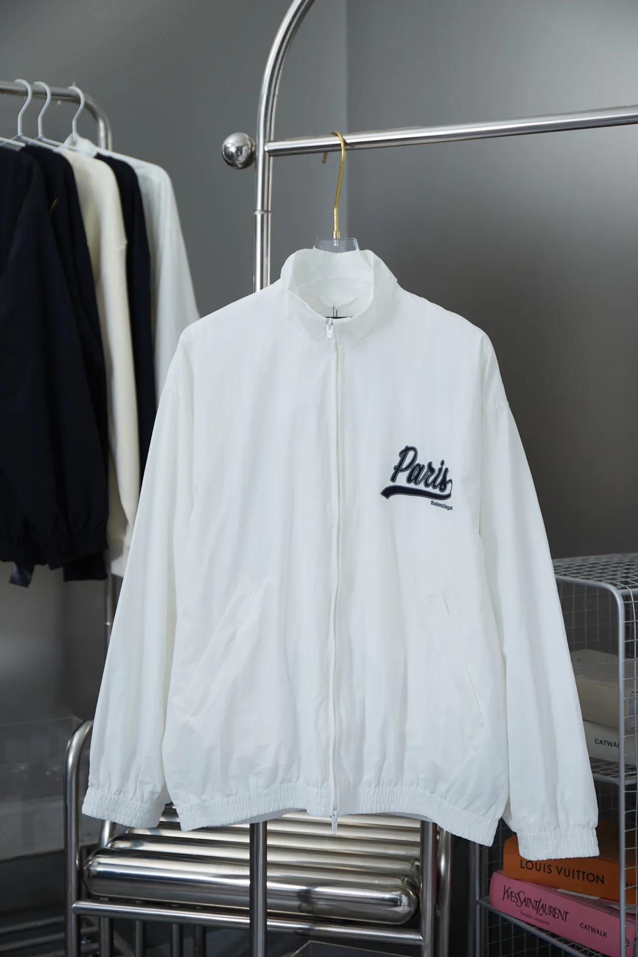 Куртки И Пуховики Мужские Balenciaga 23400