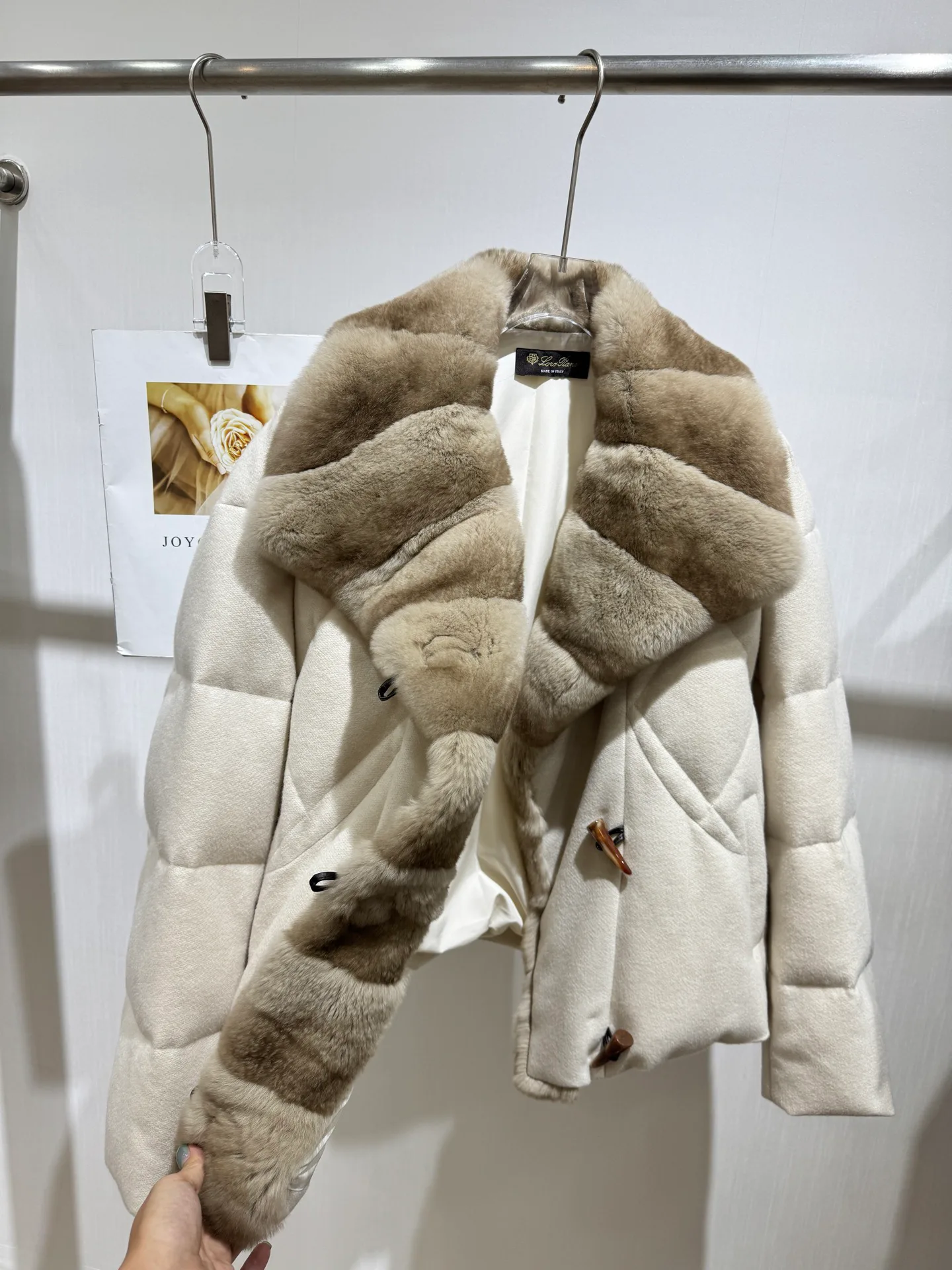 Куртки И Пуховики Женские Max Mara 18734859