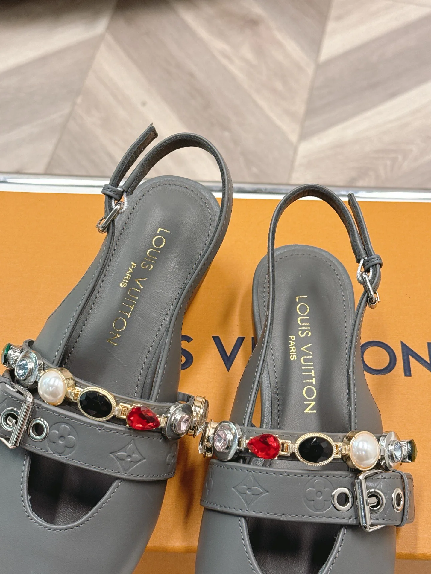 Туфли Женские Louis Vuitton 11190715