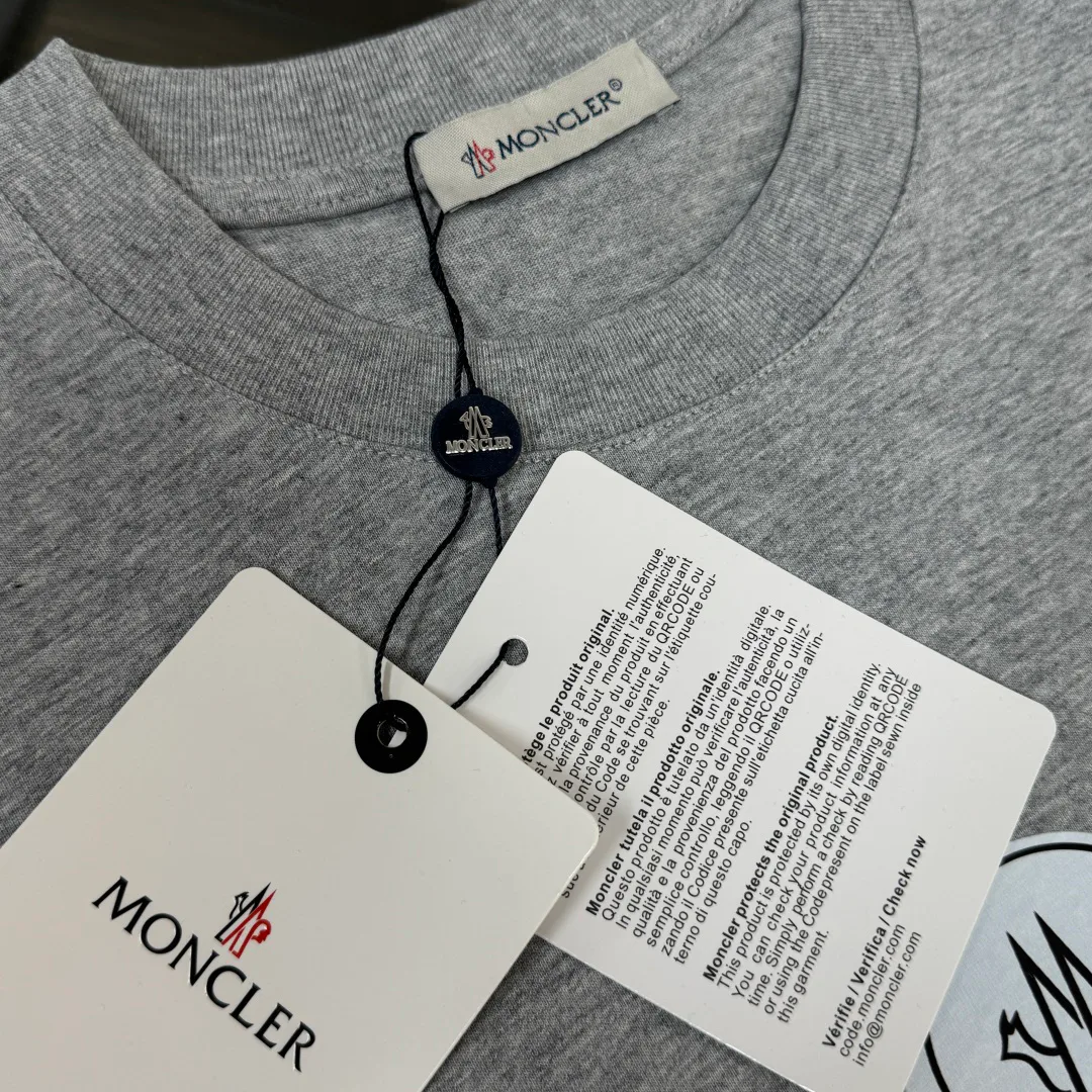 Футболки Женские Moncler 10292181