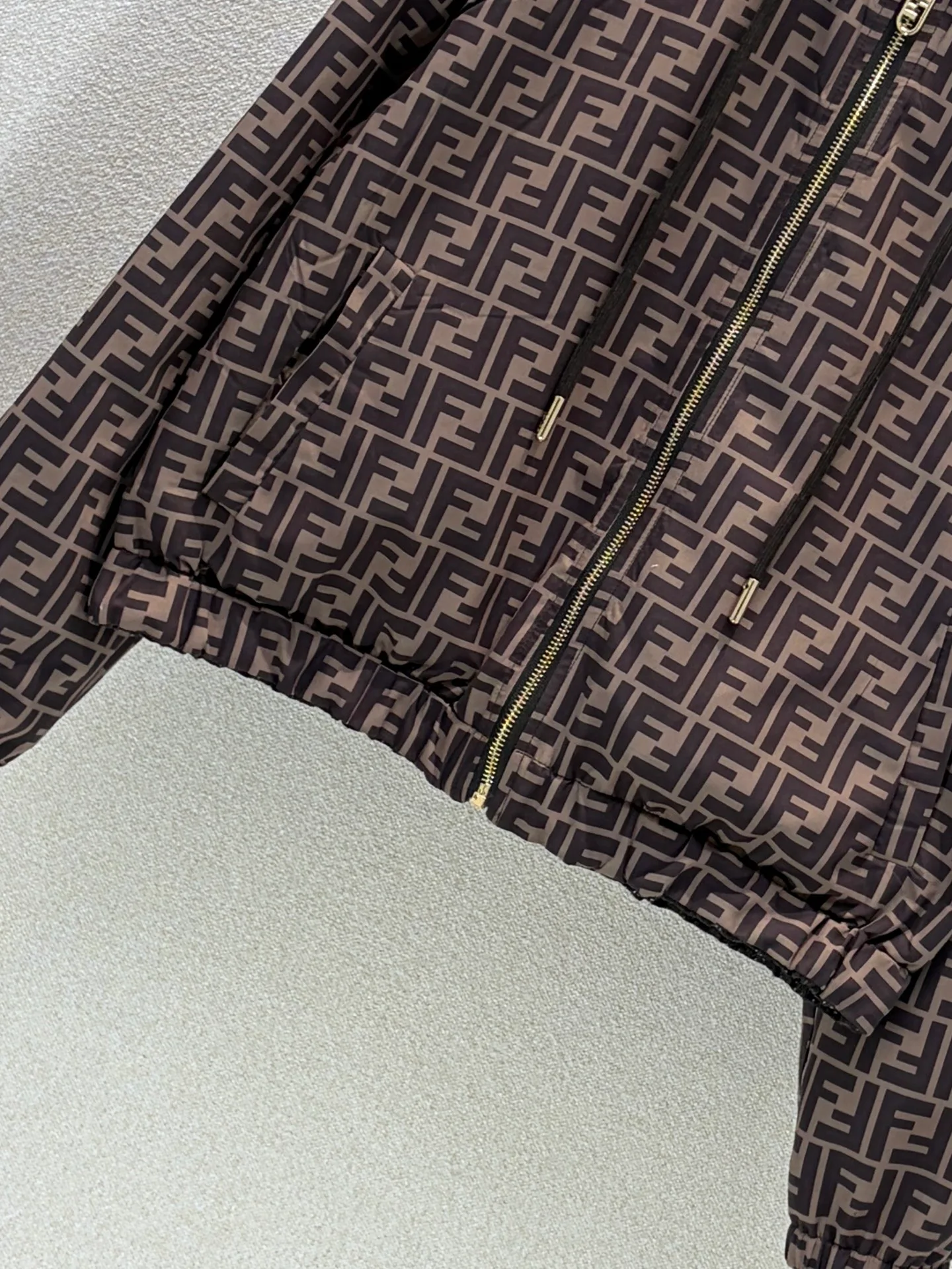 Куртки И Пуховики Женские Fendi 19260129