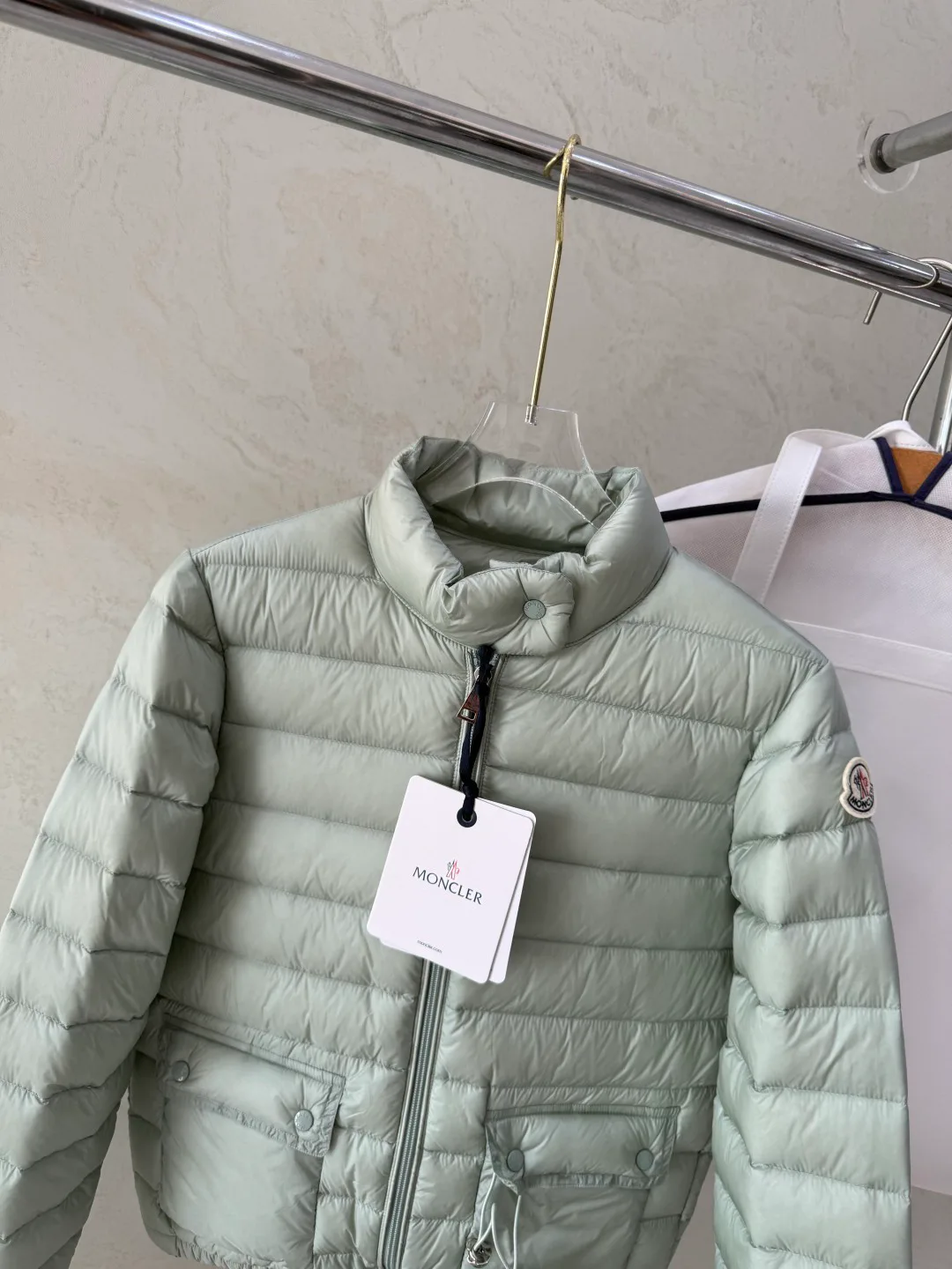 Куртки И Пуховики Женские Moncler 18043474