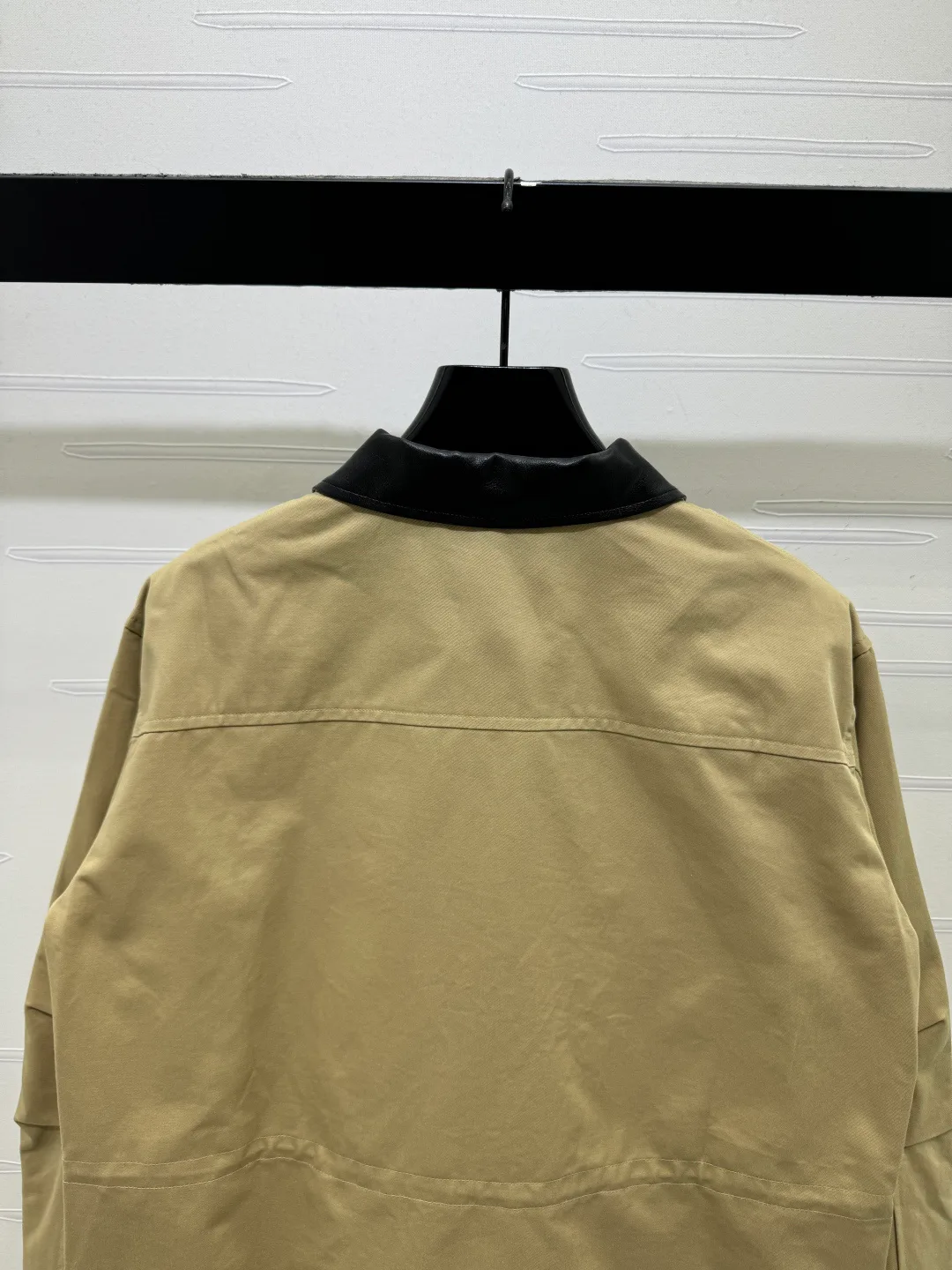Куртки И Пуховики Женские Prada 18333059