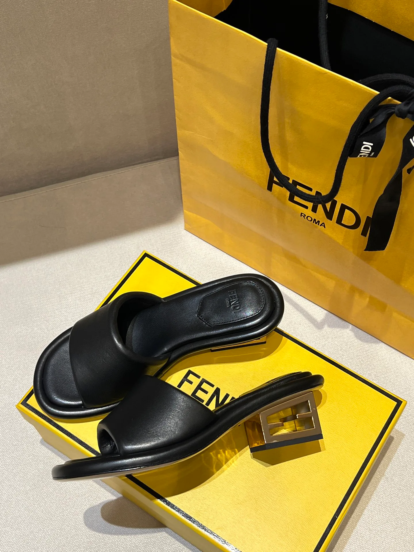 Туфли Женские Fendi 11156791