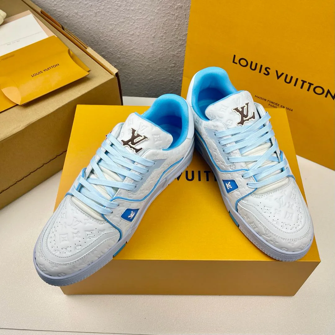 Кроссовки Женские Louis Vuitton 2679372