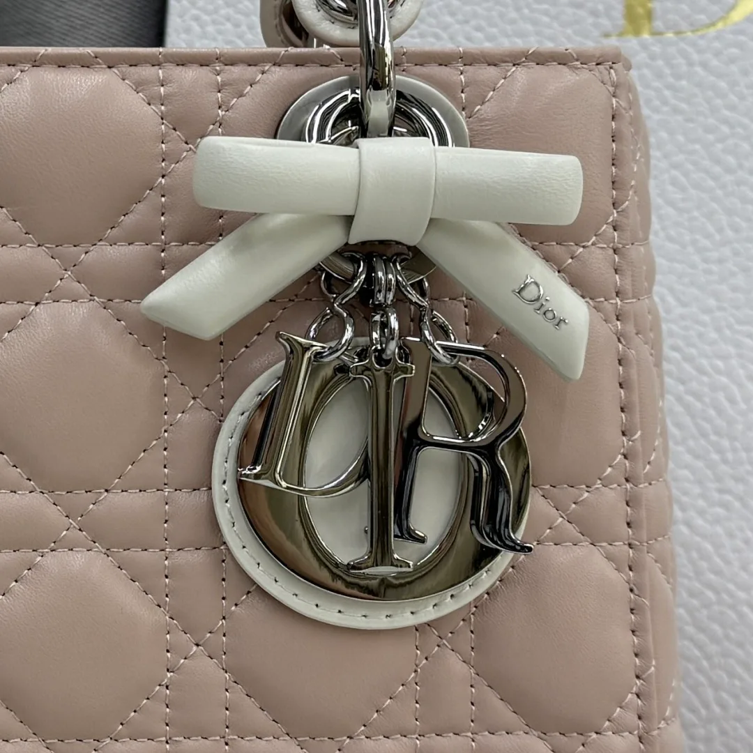 Классические Сумки Женские Christian Dior 12594843