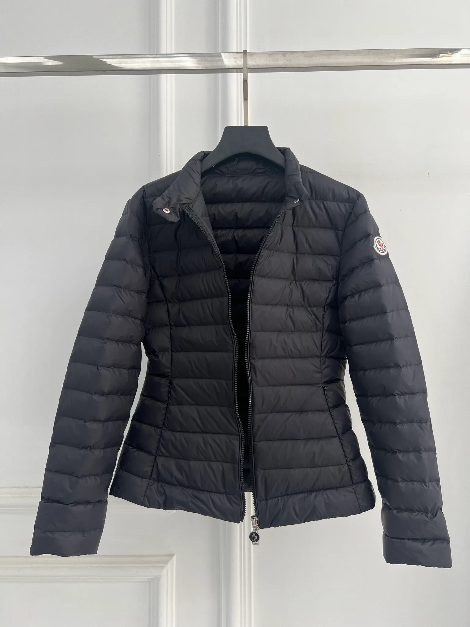 Куртки И Пуховики Женские Moncler 18416160