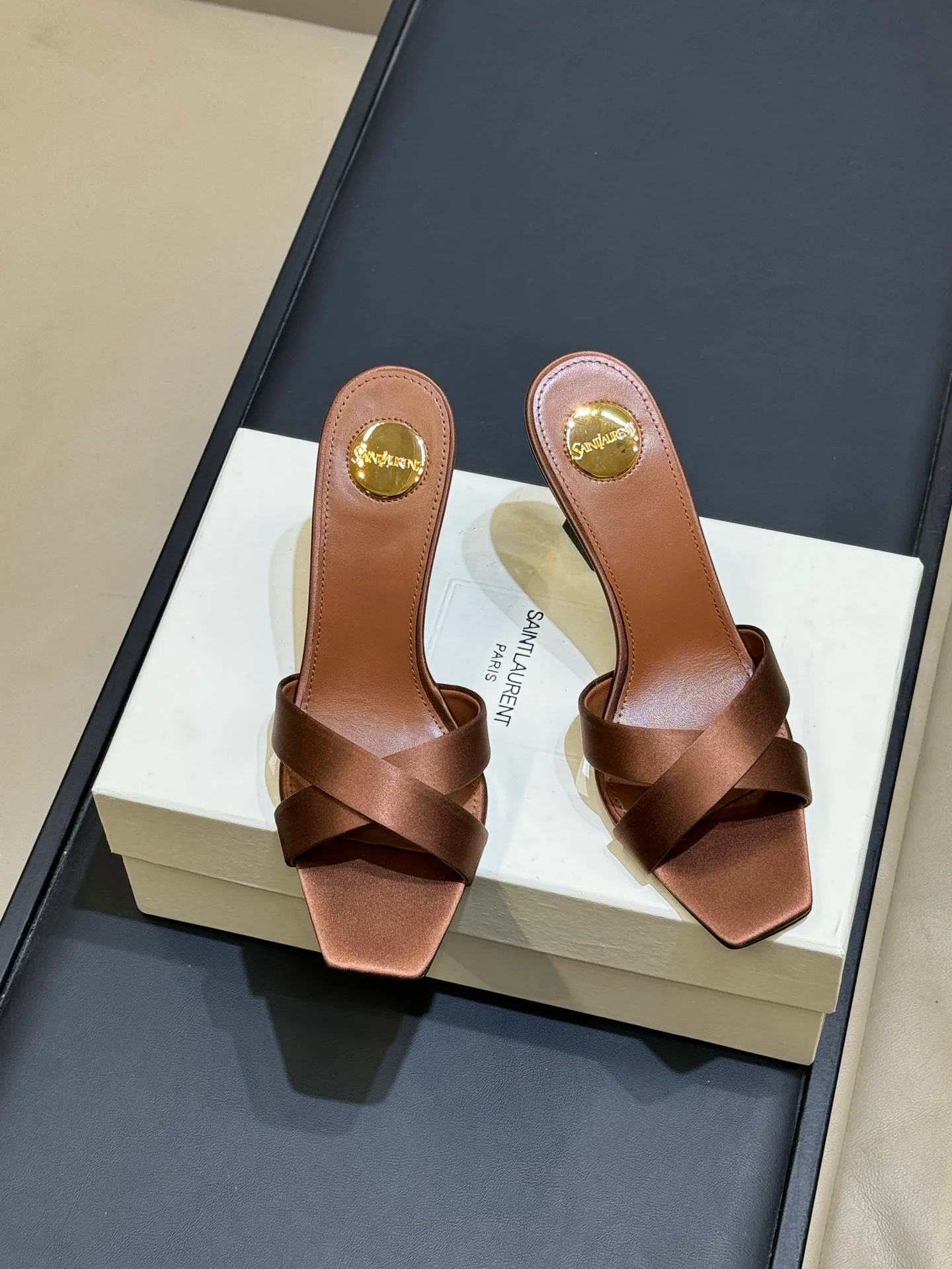 Босоножки Женские Saint Laurent 11892874