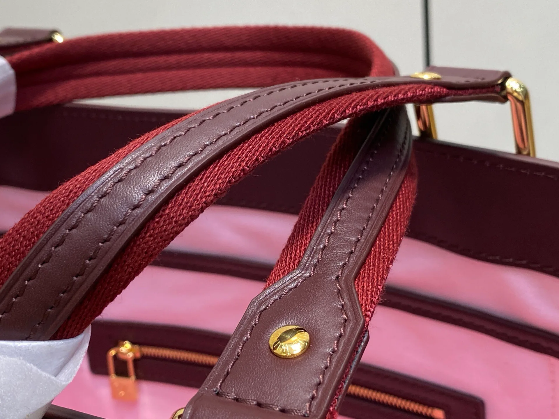 Классические Сумки Женские Louis Vuitton 17796543
